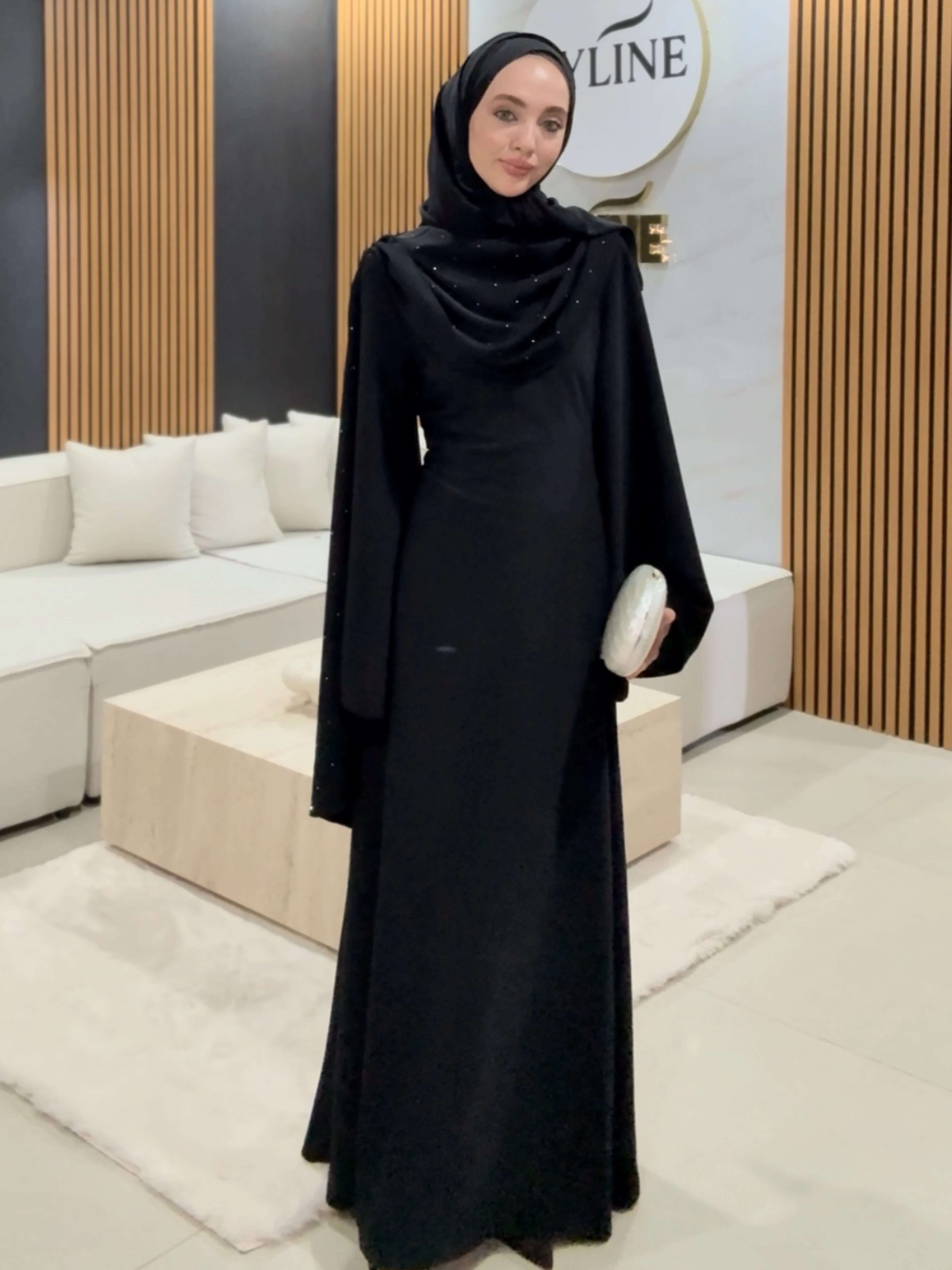 Aris Taş Detaylı Elbise