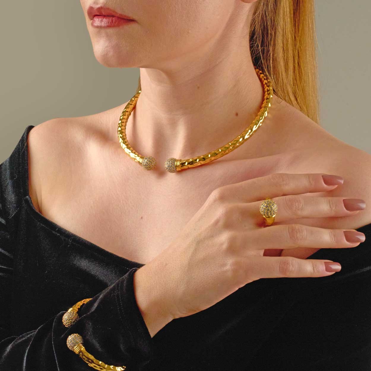 Victoria Beyaz Zirkon Set