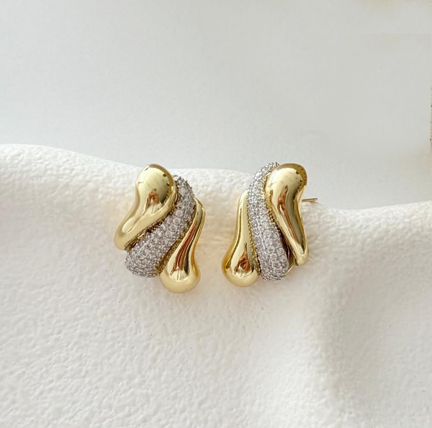 Drew Gold Zirkon Taşlı Küpe