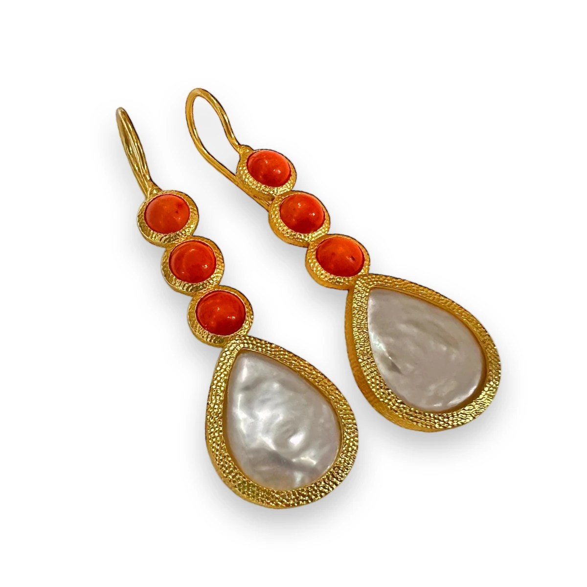 Corlissa Sicilya Mercanı ve Doğal Barok İnci Detaylı Küpe