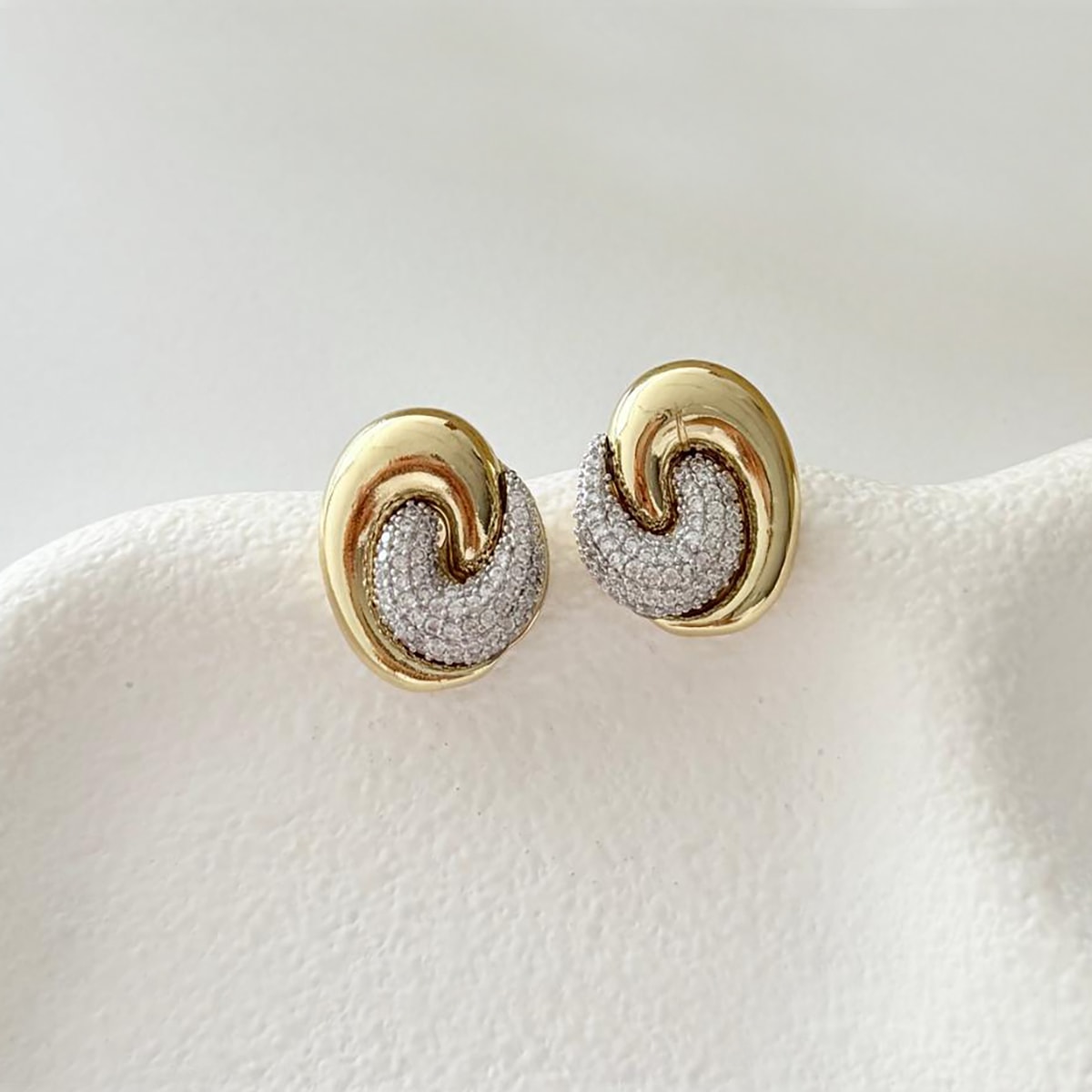 Sia Gold Zirkon Taşlı Küpe