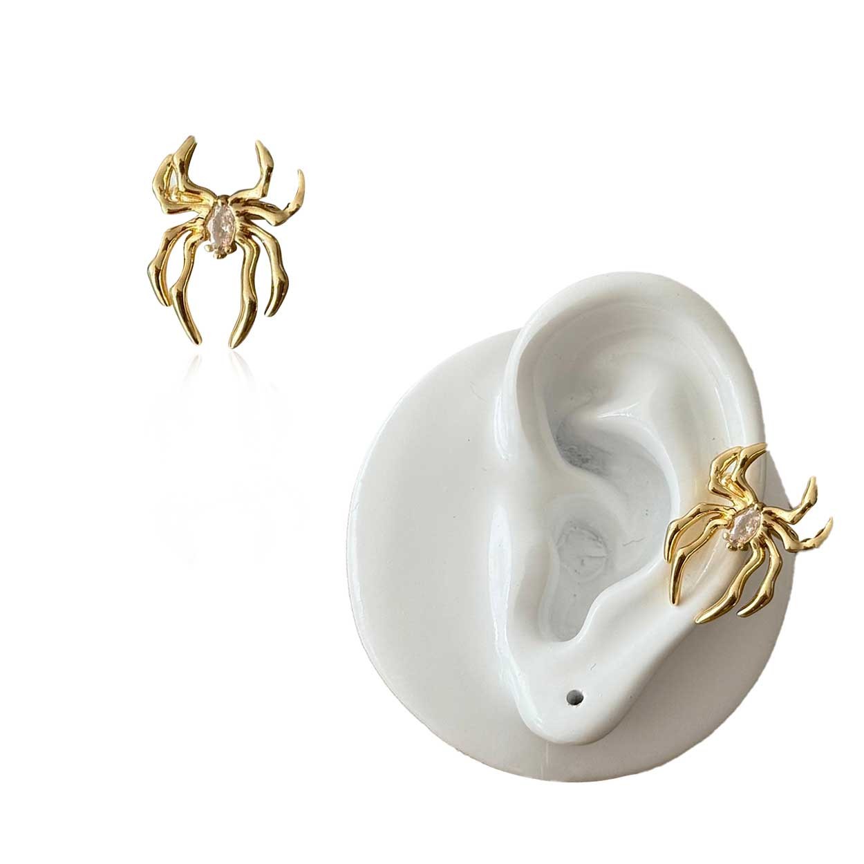 Beetle Gold Earcuff