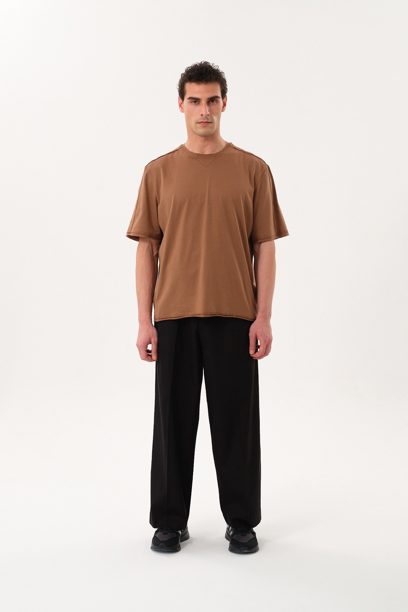 Eskitme Detaylı Erkek Oversize Bisiklet Yaka T-Shirt - Brown