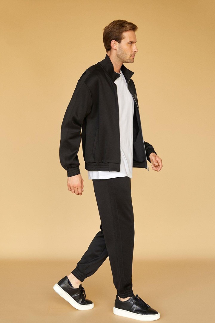 Iconic Monogram Oversized Sweatshirt - Black