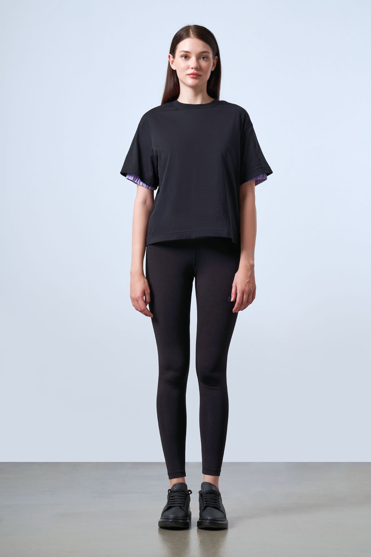 Women's Basic T-Shirt with Elastic Details - Black