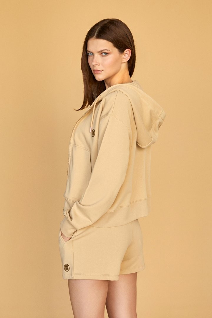 Gold Arma Baskılı Modern Fit Yumuşak Dokulu Fermuarlı Kapüşonlu Hırka - Bej