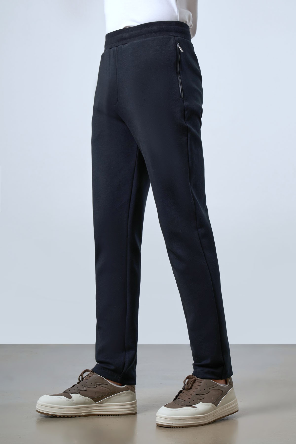 Men's Zip-Up Pocketed Sweatpants