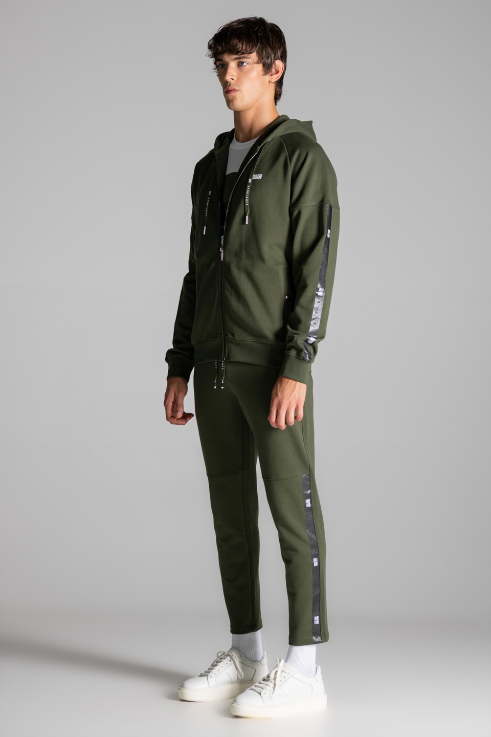 Monogram Şerit  Baskı Detaylı Fermuarlı Kapüşonlu Sweatshirt - Khaki