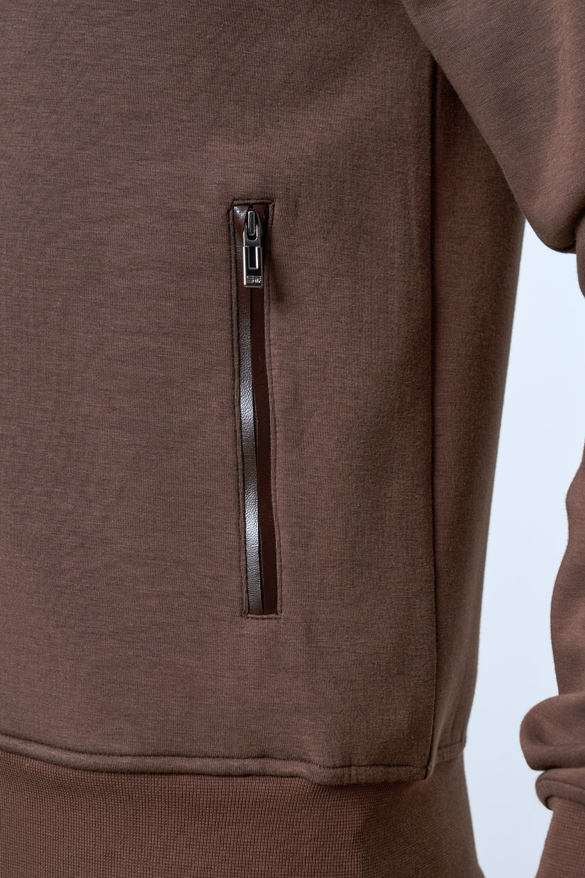 Men's sports zip-up jacket - Brown