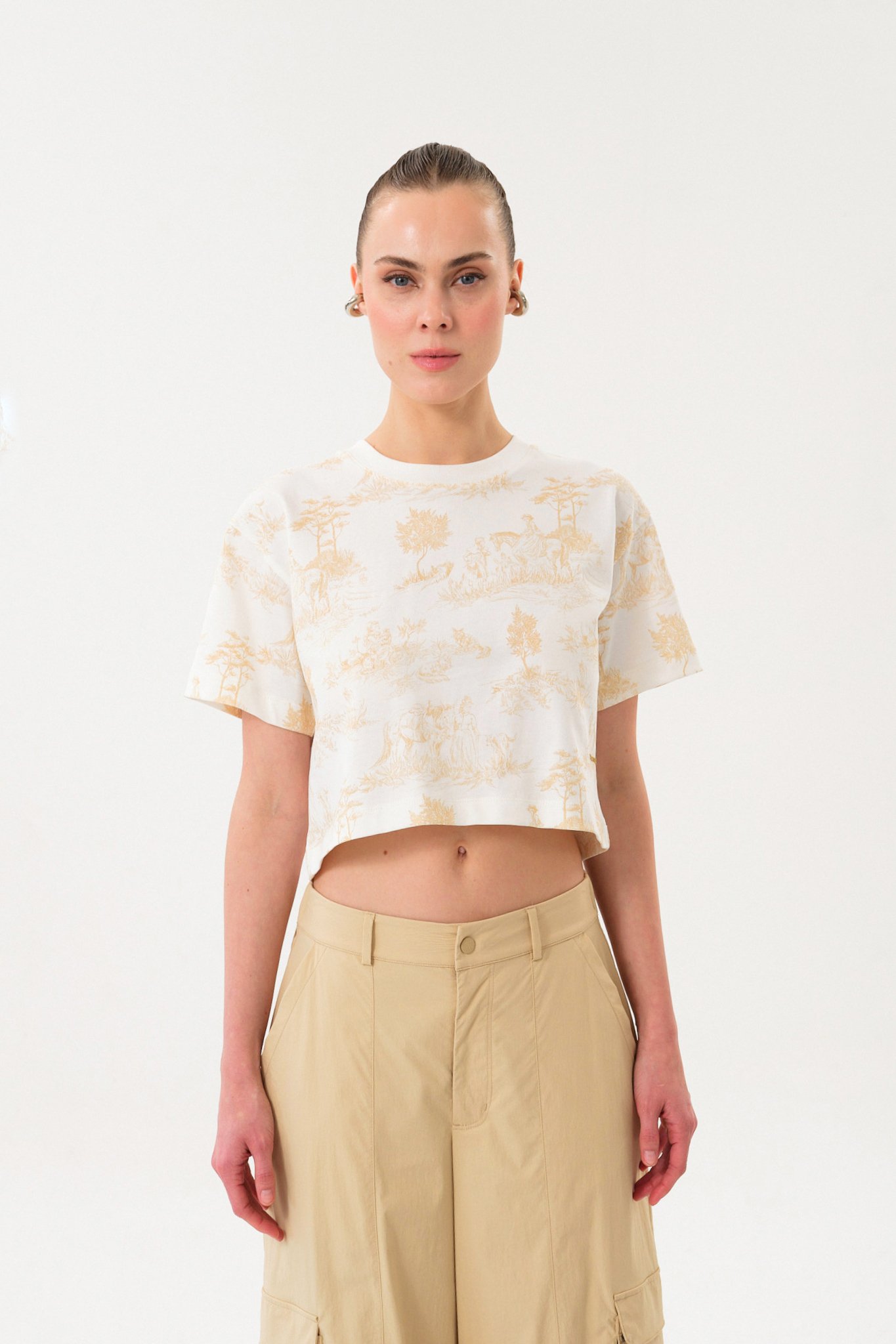Kadın Crop Grafik Baskılı Bisiklet Yaka T-Shirt - Ekru - Bej