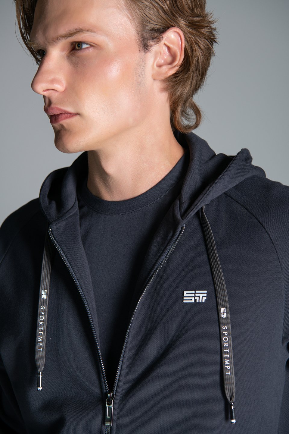 Monogram Şerit  Baskı Detaylı Fermuarlı Kapüşonlu Sweatshirt - Gray
