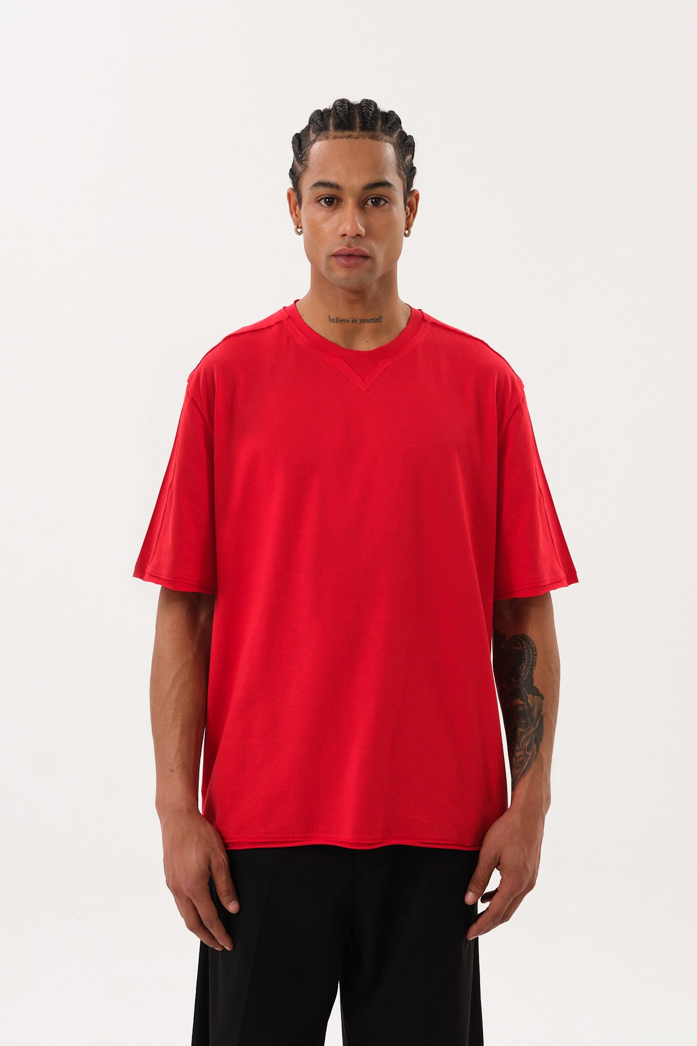 Eskitme Detaylı Erkek Oversize Bisiklet Yaka T-Shirt - Red