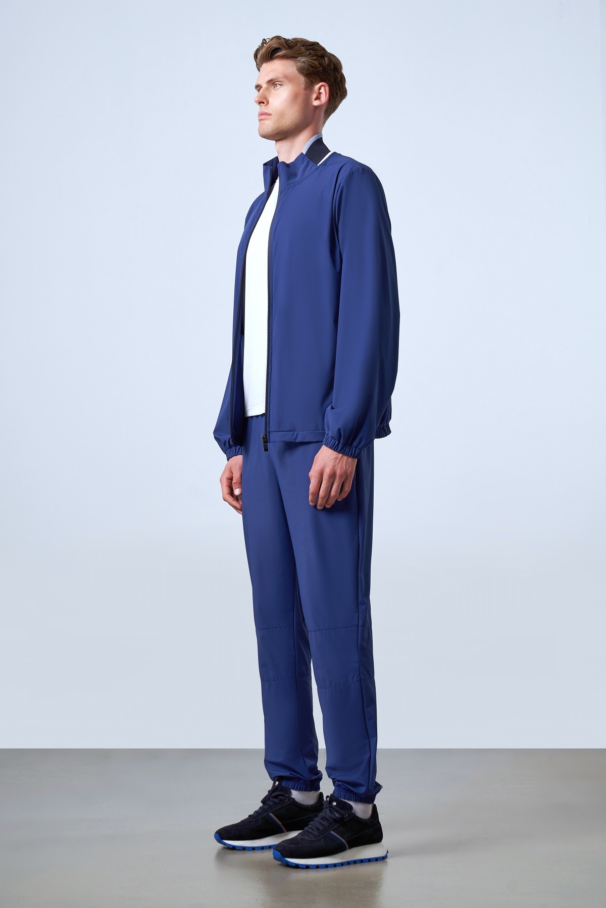 Men's Drawstring Neck Sweatshirt with Elastic Waist