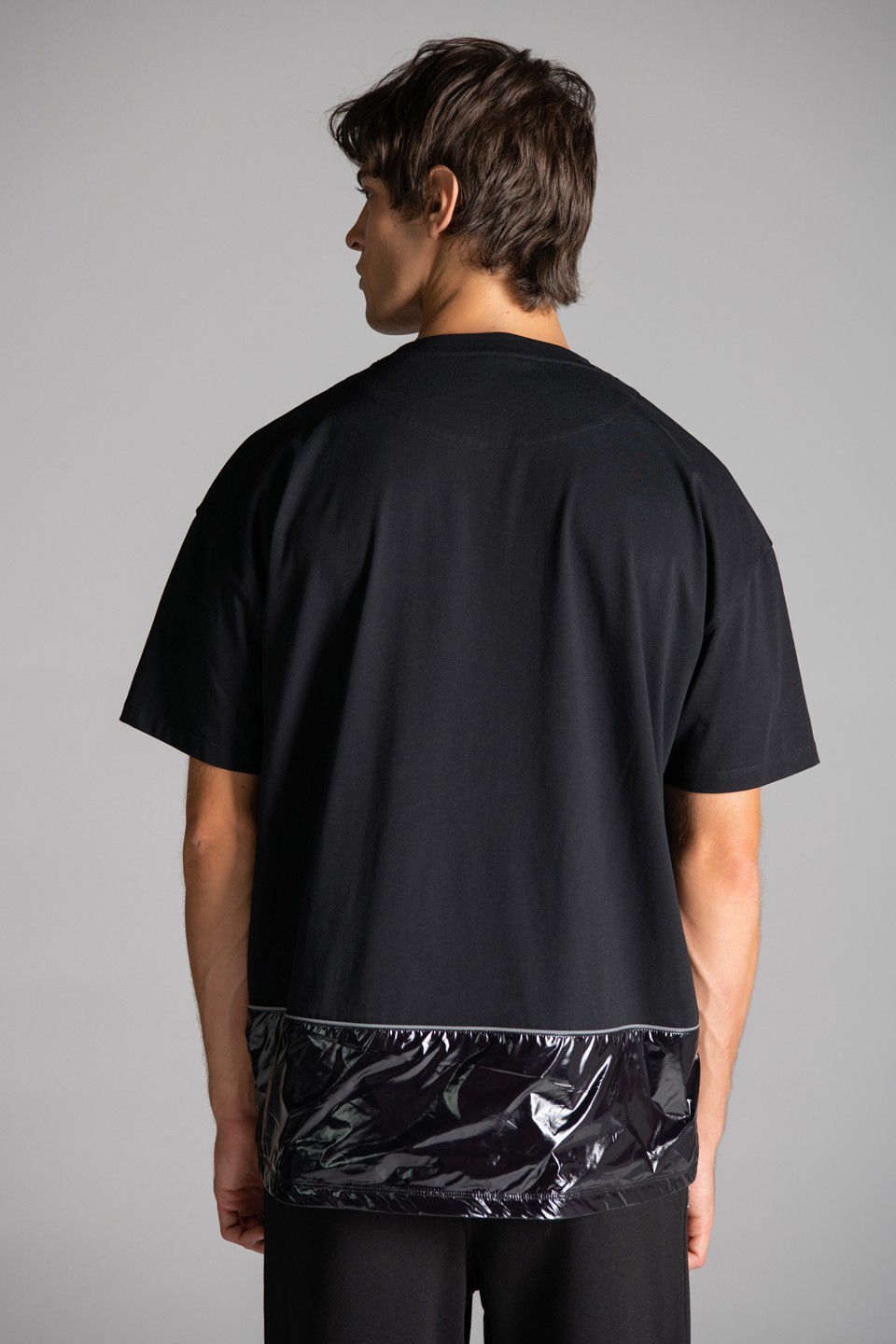 Parlak Dokuma Kumaş Detaylı T-Shirt - Black