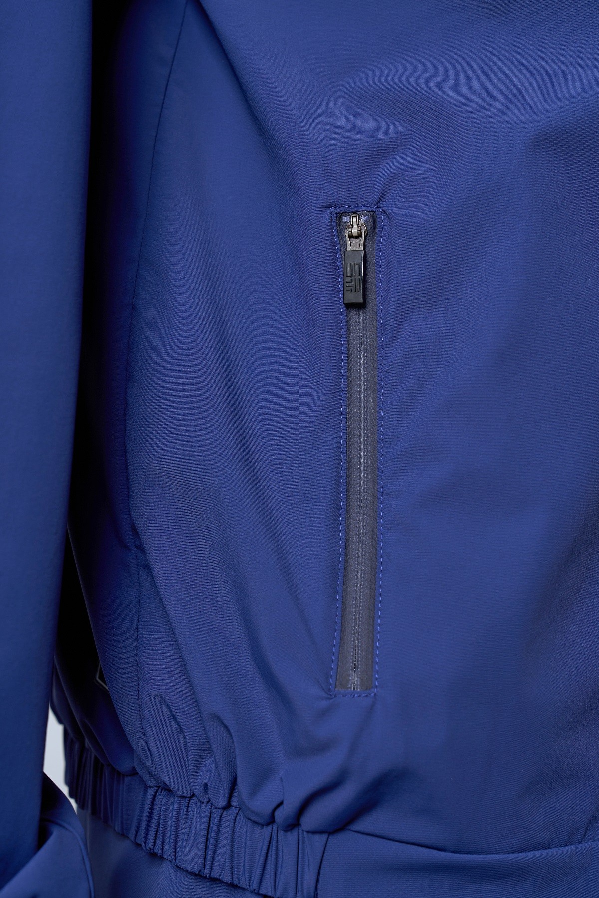 Men's Drawstring Neck Sweatshirt with Elastic Waist