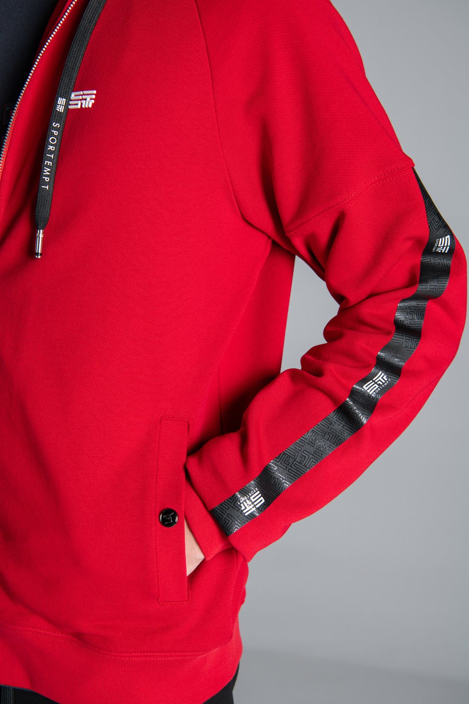 Monogram Şerit  Baskı Detaylı Fermuarlı Kapüşonlu Sweatshirt - Red