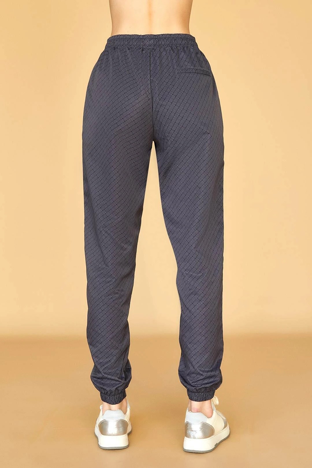 ST Tasarım Detaylı Paraşüt Kumaş Modern Fit Eşofman Altı - Siyah
