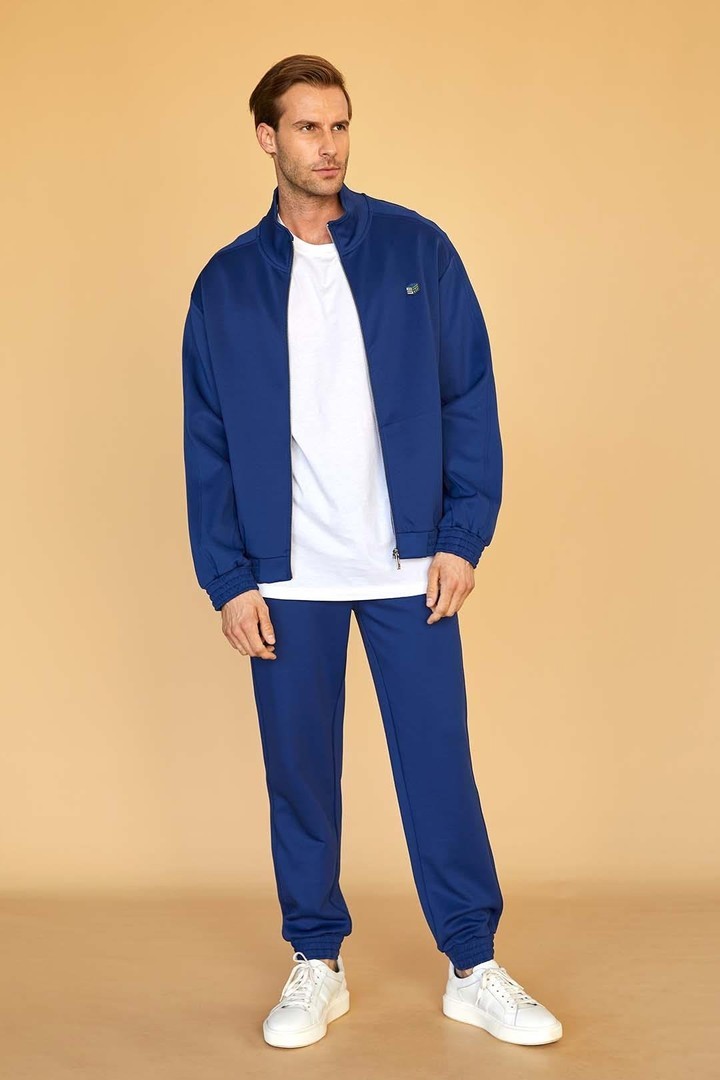 Iconic Badge Detail Cuffed Modern Fit Sweatpants