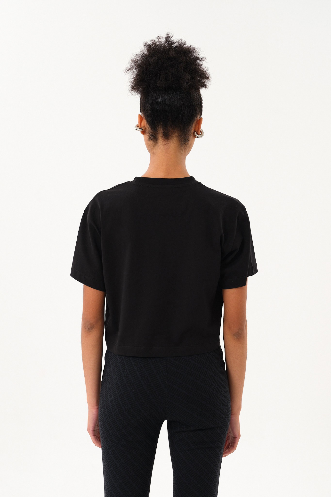 Bisiklet Yaka Kadın Crop T-Shirt - Siyah