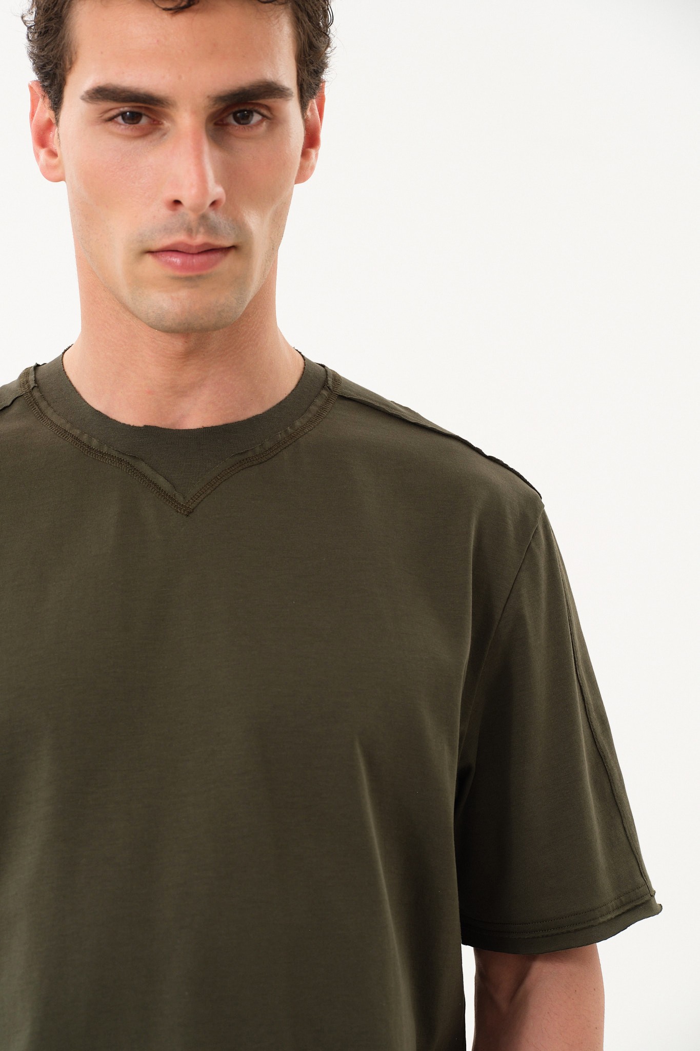 Eskitme Detaylı Erkek Oversize Bisiklet Yaka T-Shirt - Khaki