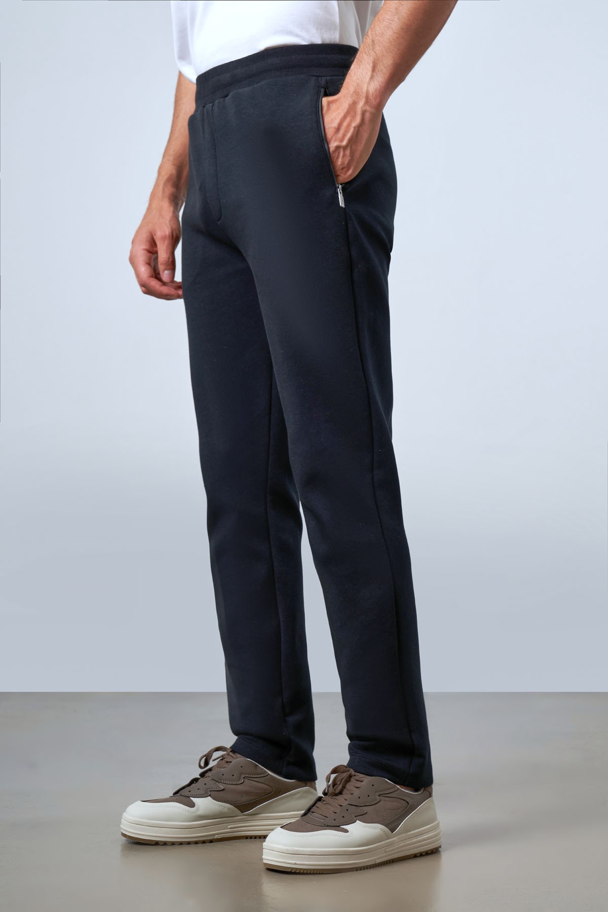 Men's Zip-Up Pocketed Sweatpants