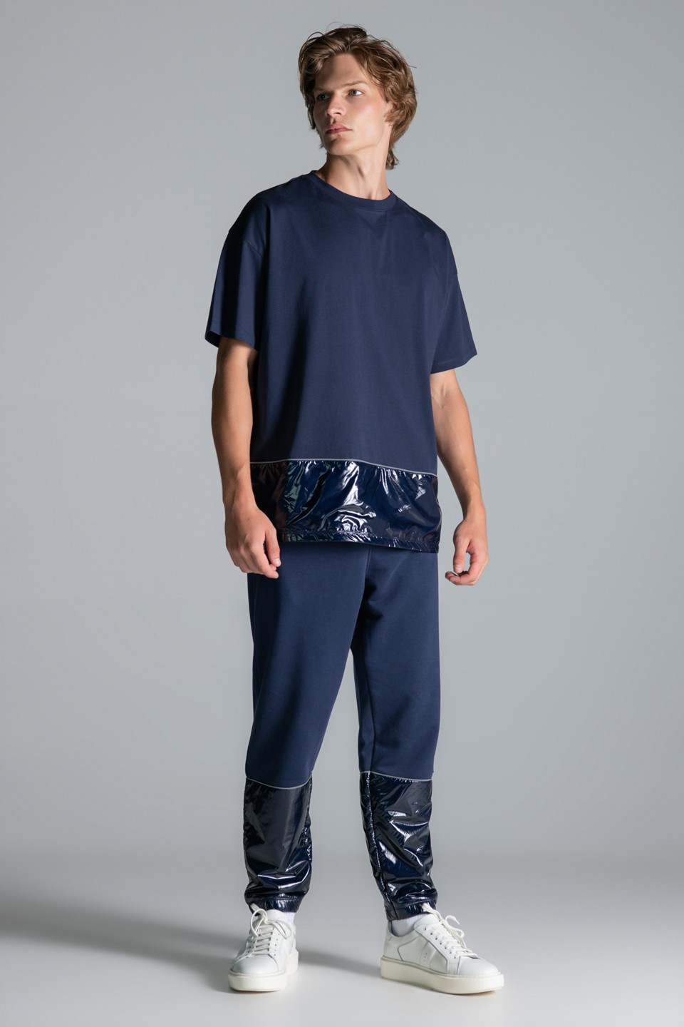 Parlak Dokuma Kumaş Detaylı T-Shirt - Navy Blue