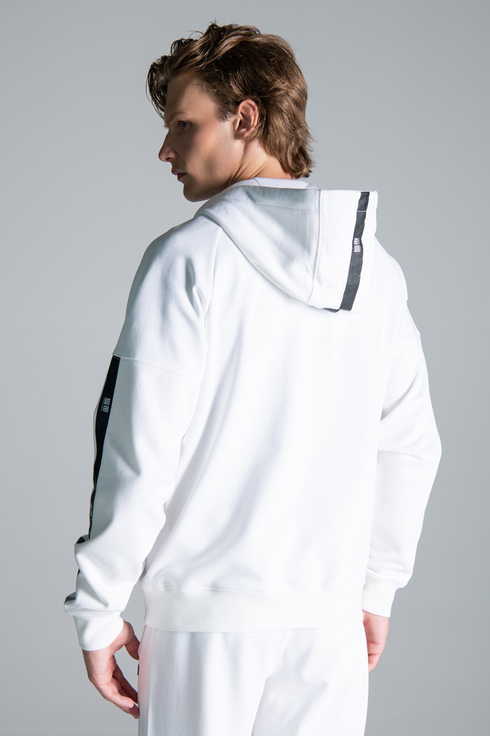 Monogram Şerit  Baskı Detaylı Fermuarlı Kapüşonlu Sweatshirt - White