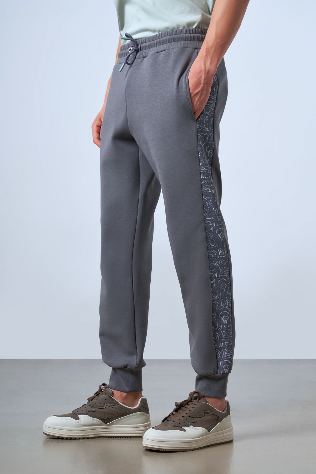 Men's Printed Side Stripe Thick Waistband Sweatpants