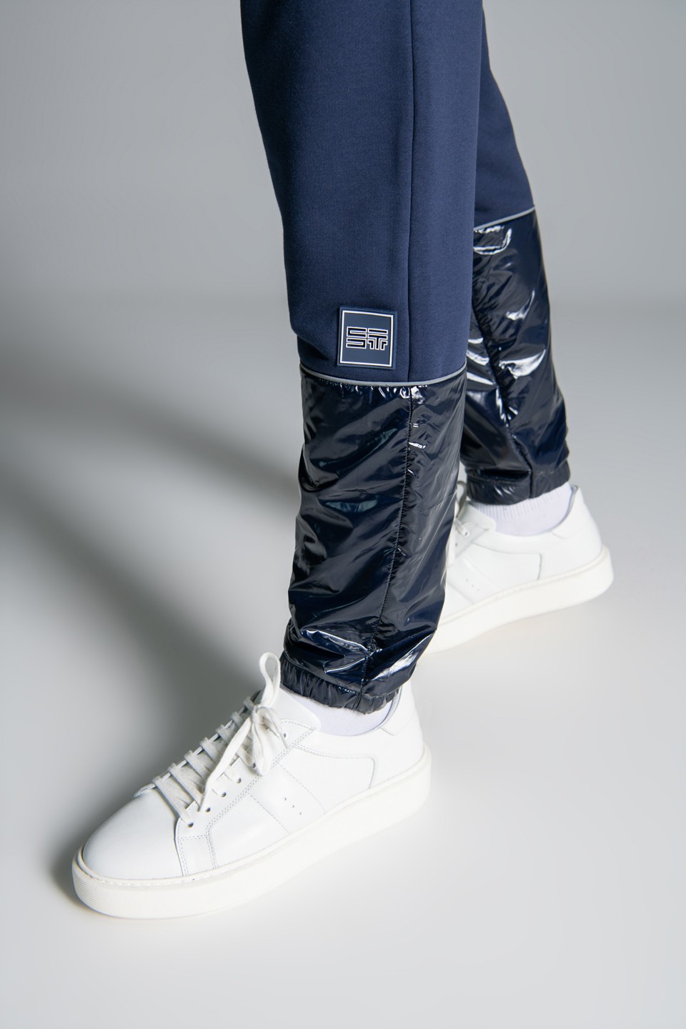 Parlak Dokuma Kumaş Detaylı Eşofman Alt - Navy Blue