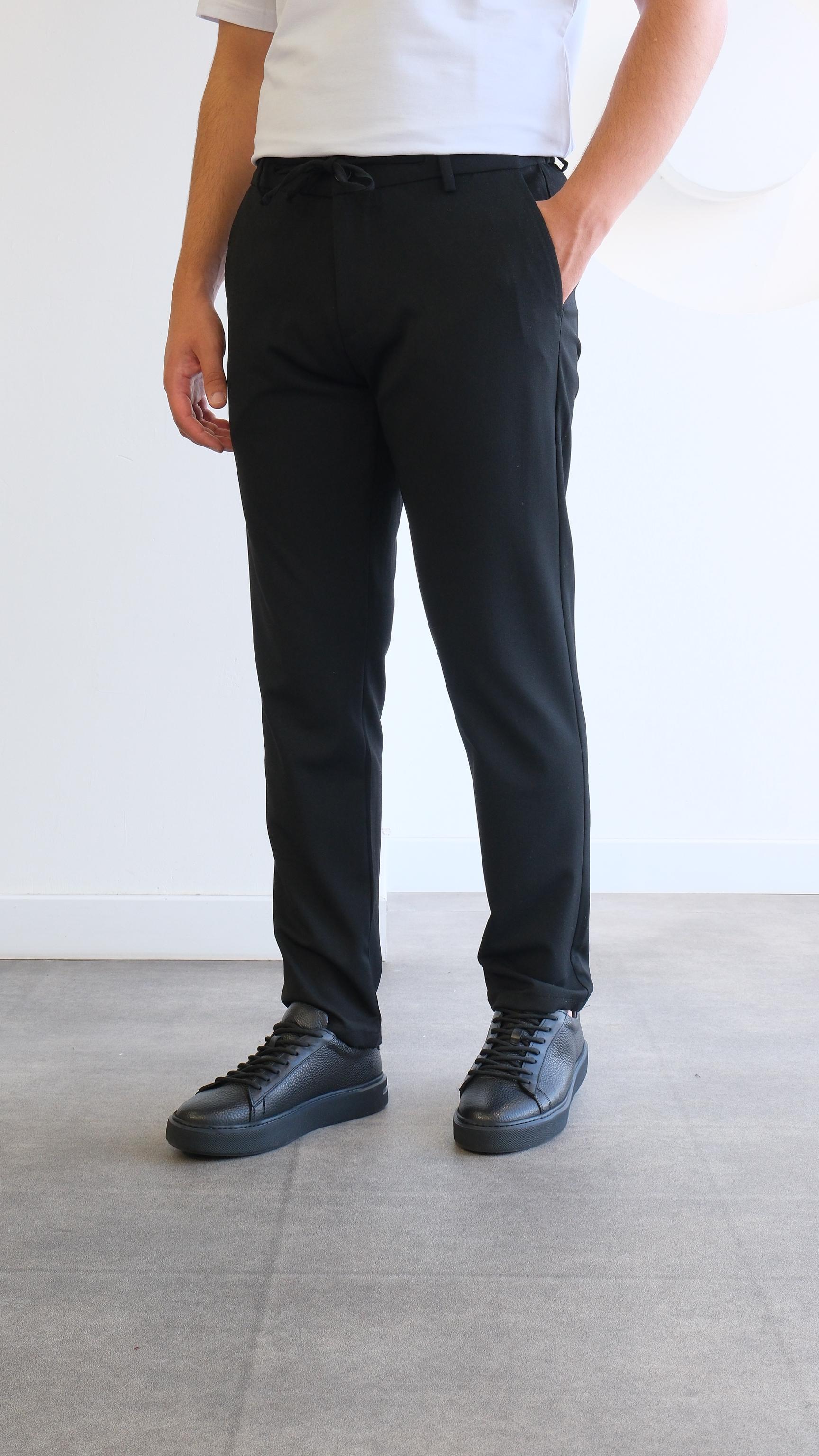 Siyah Regular Belden Bağcıklı Kumaş Pantolon