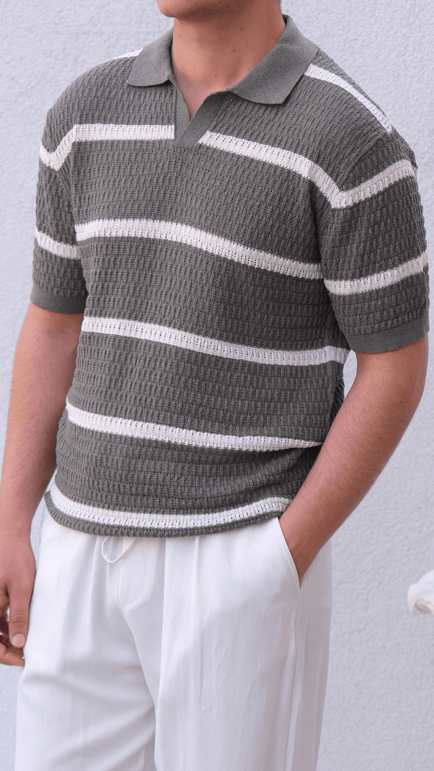 Haki Bukle Örme Şeritli Apaş Yaka Triko Tshirt