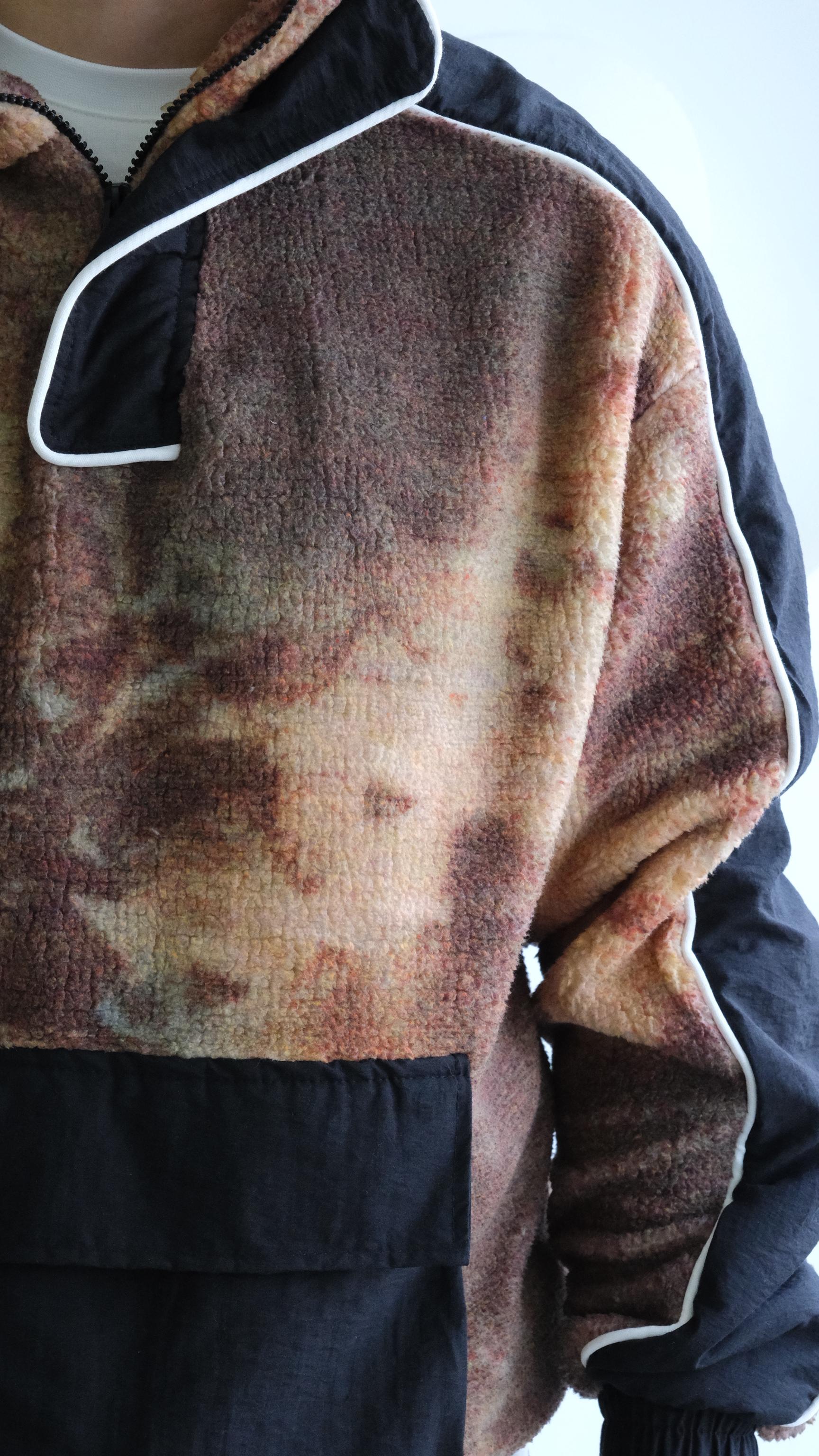 Kahve Desenli Dik Yaka Peluş Sweat