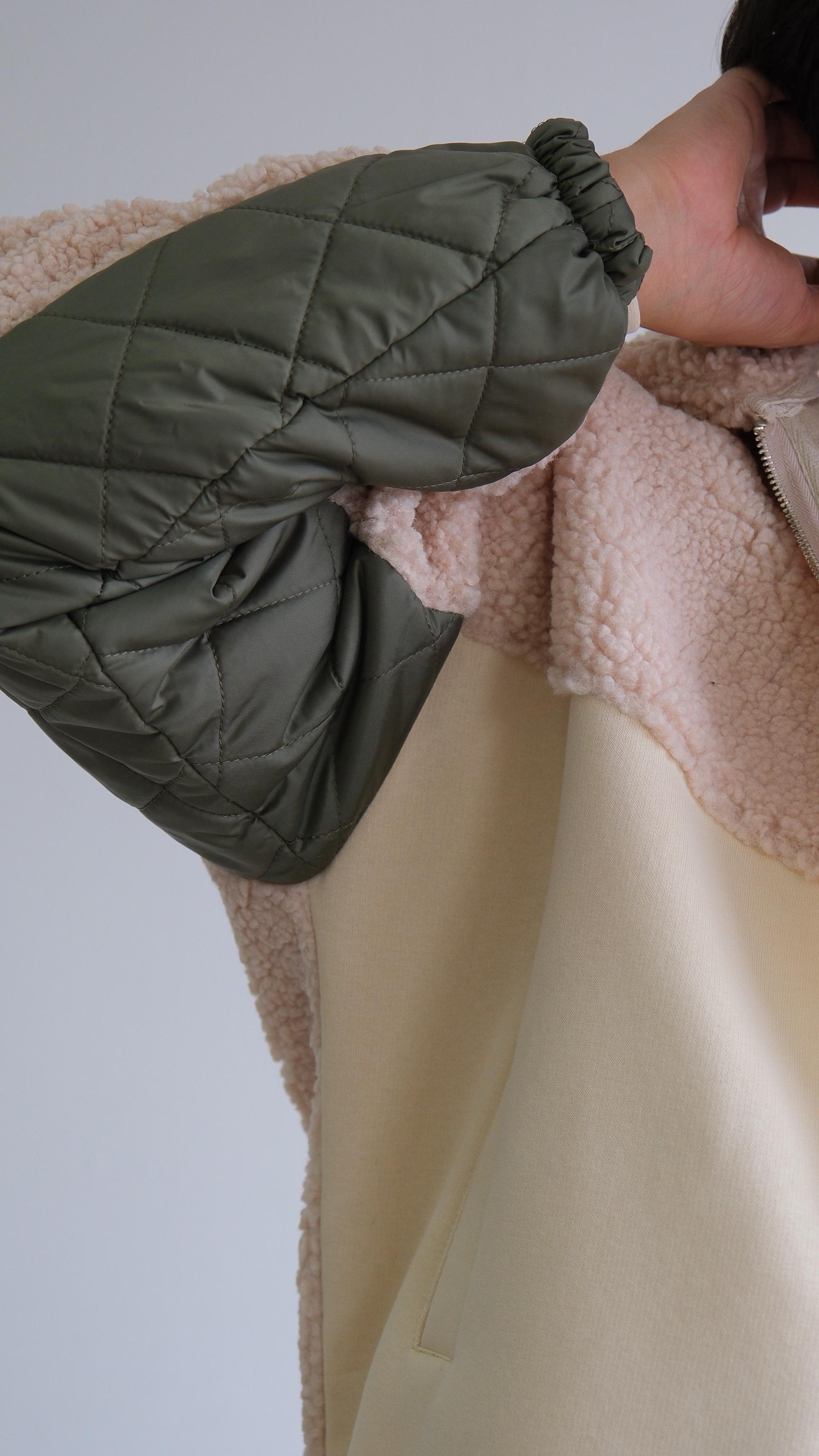 Bej Kapüşonlu Blok Peluşlu Sweatshirt