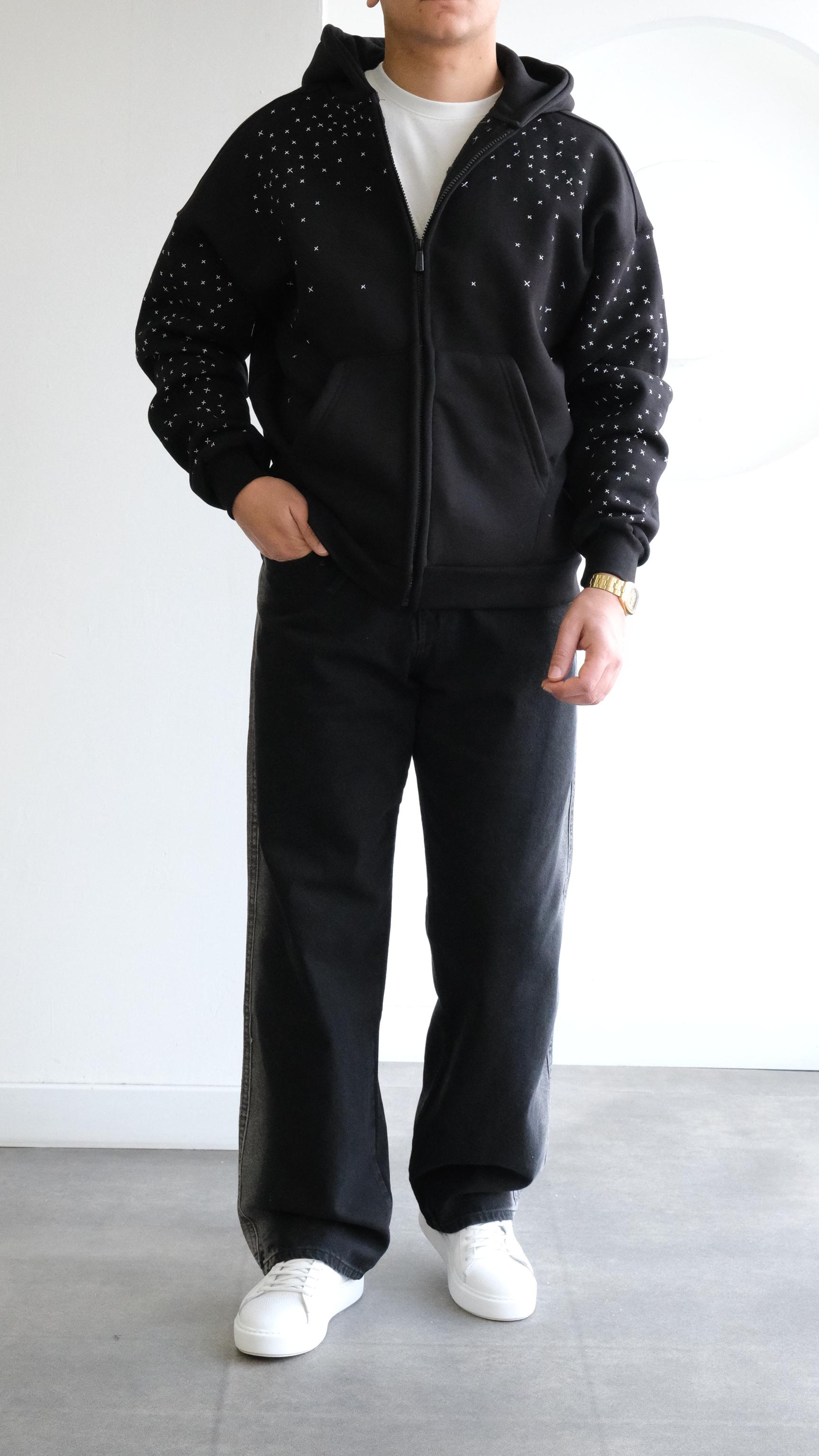 Siyah Nakış Desenli Kapüşonlu Sweatshirt