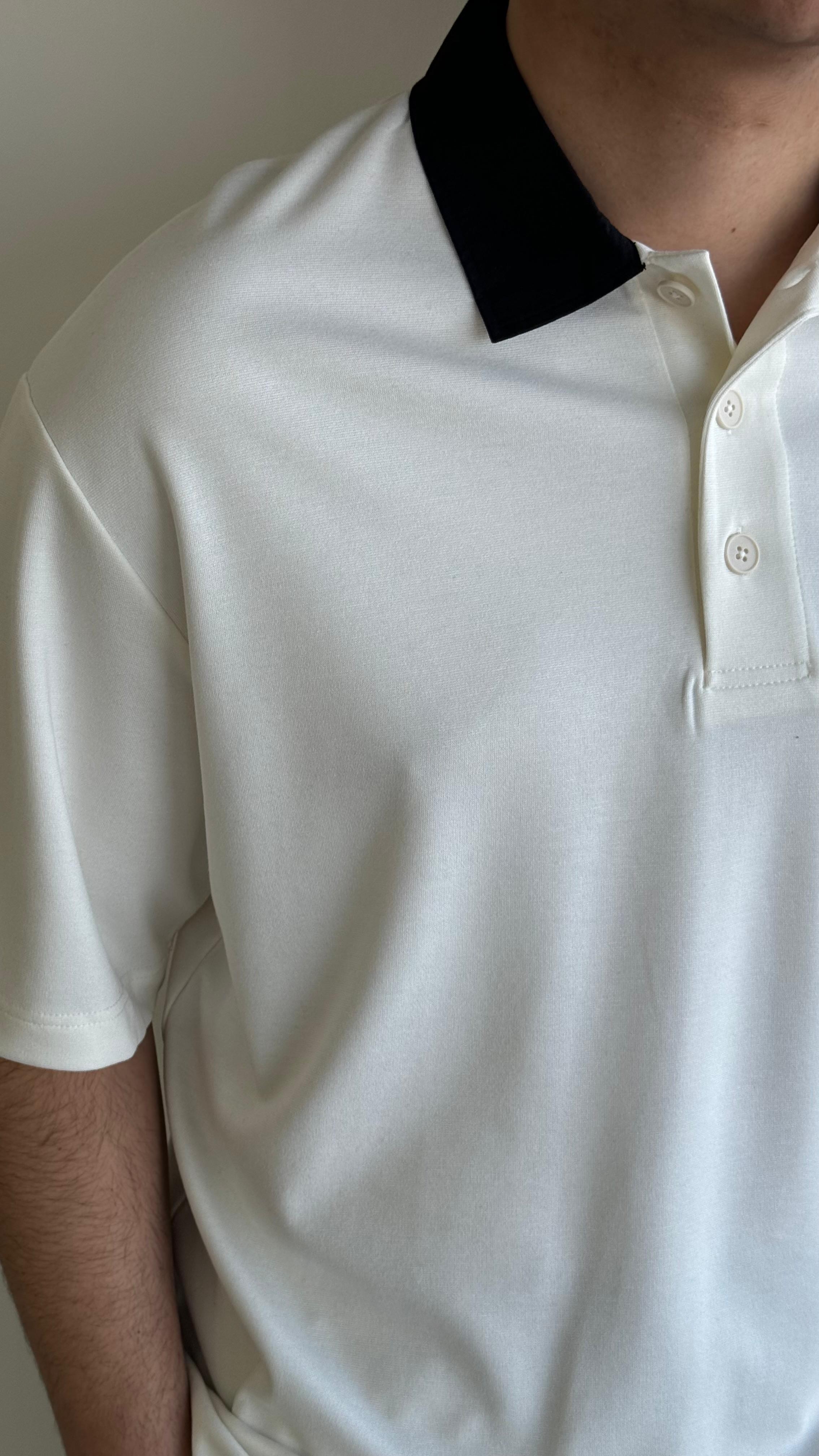Siyah Polo Yaka Ekru Triko Tshirt