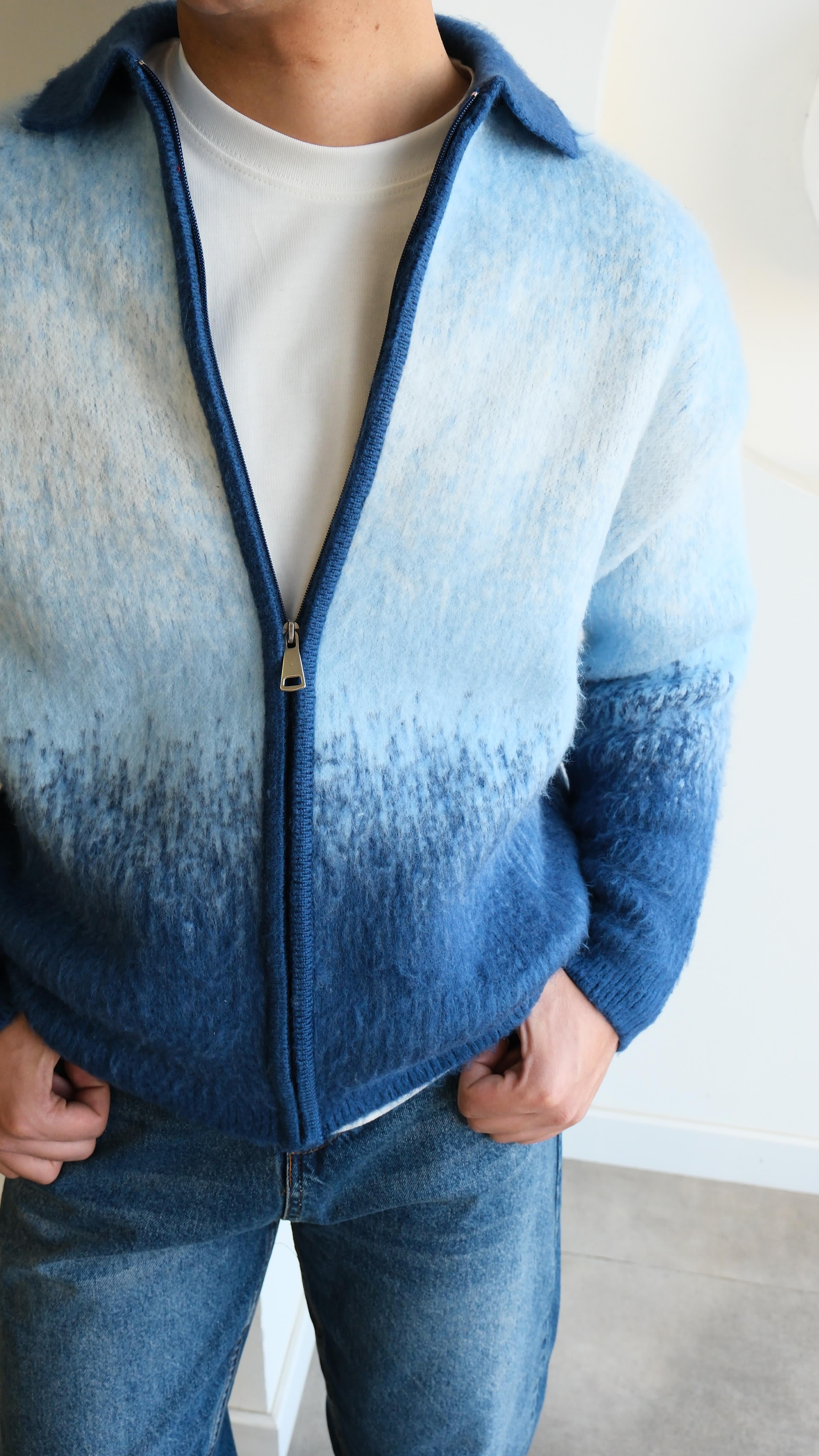 Yün Görünümlü Mavi Kontrast Kalın Hırka