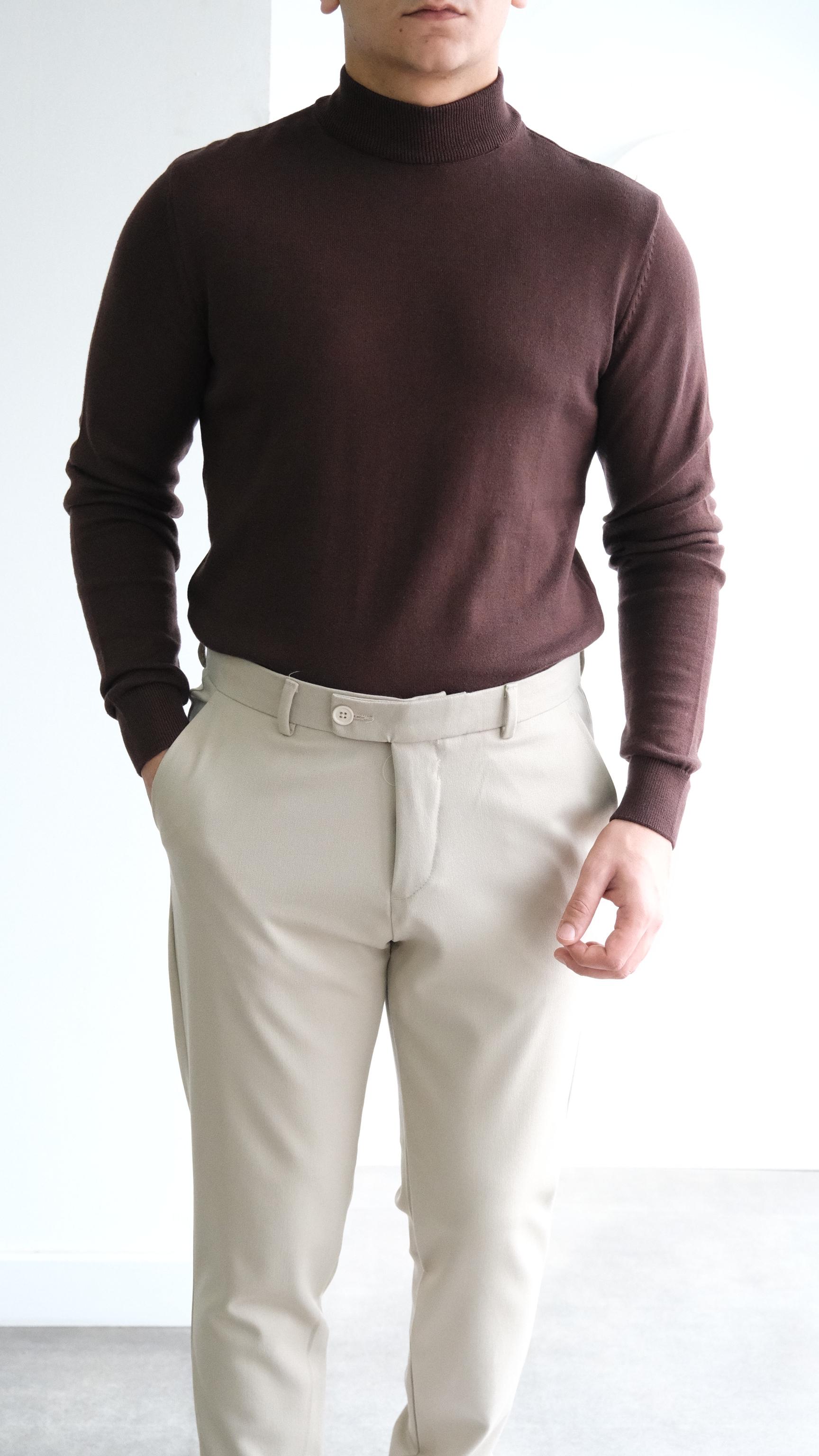 Kahve Yarım Boğazlı Triko