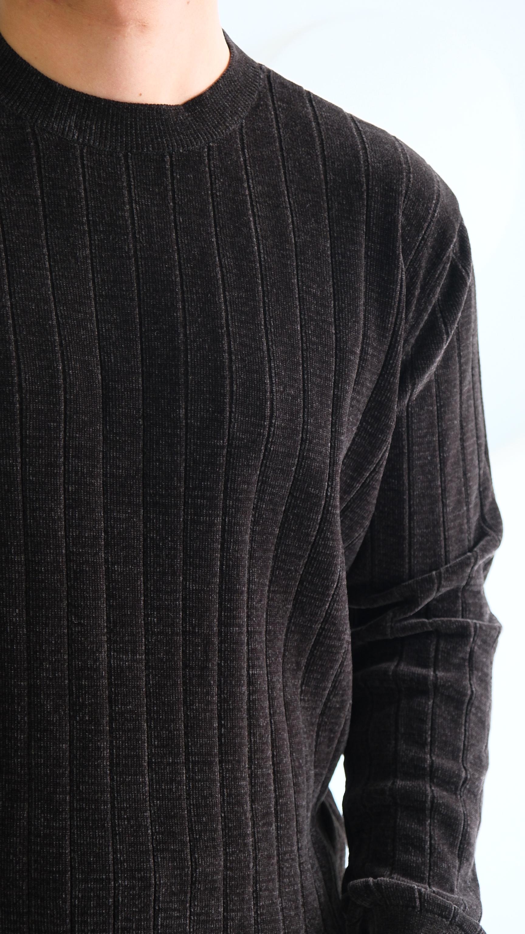 Jakarlı Şeritli Siyah Simit Yaka Kazak