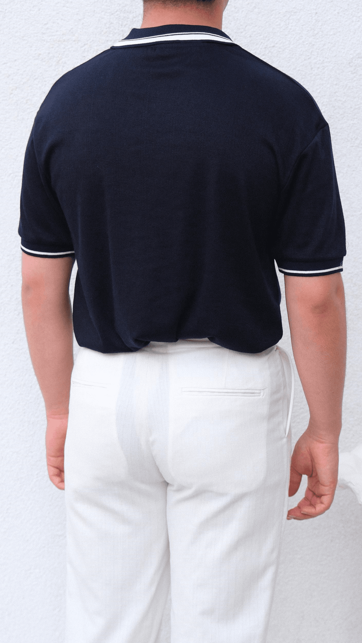 Lacivert Şerit Detaylı Apaş Yaka Tshirt