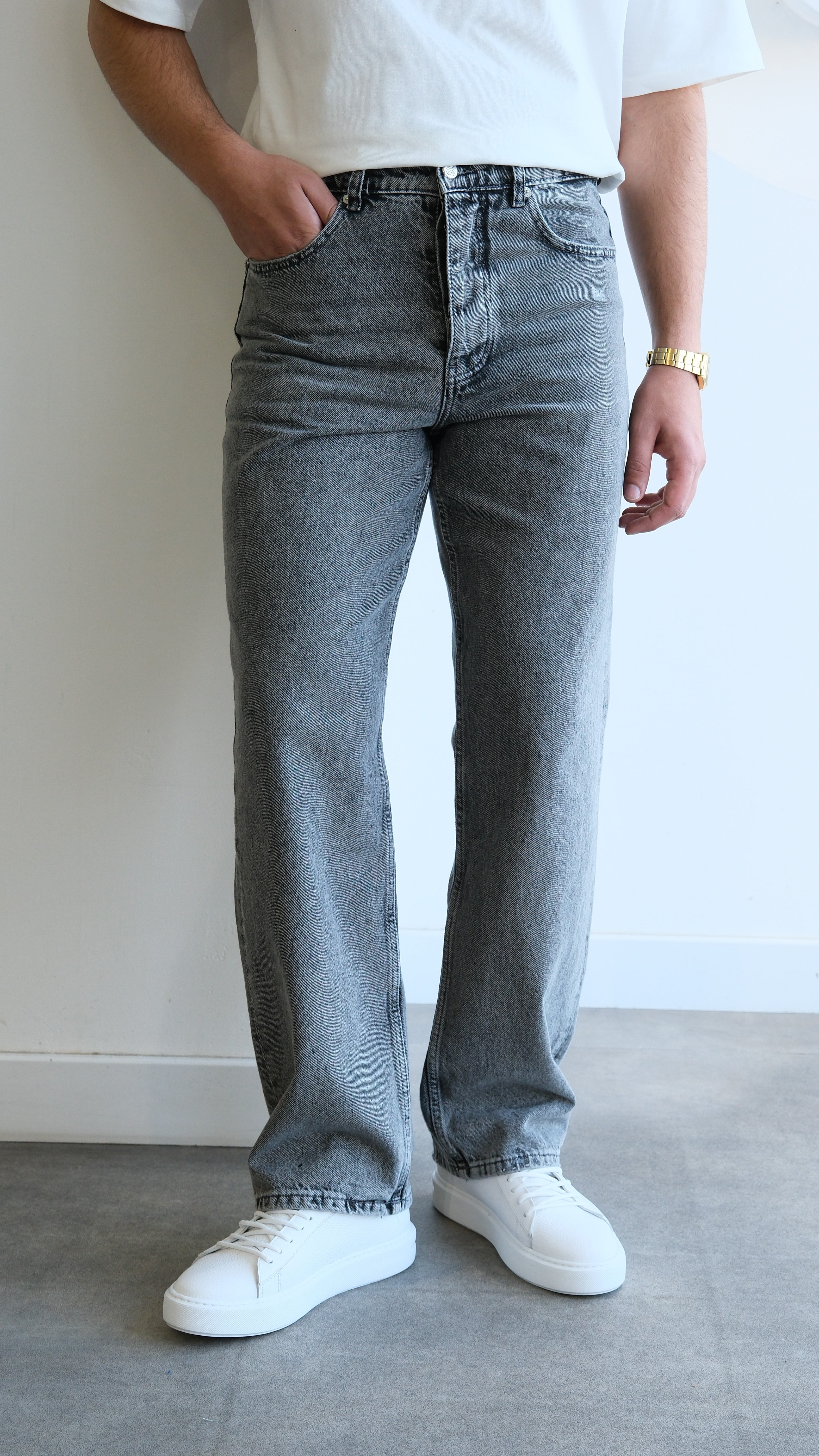 Gri Yıkama Efektli Regular Jean Pantolon