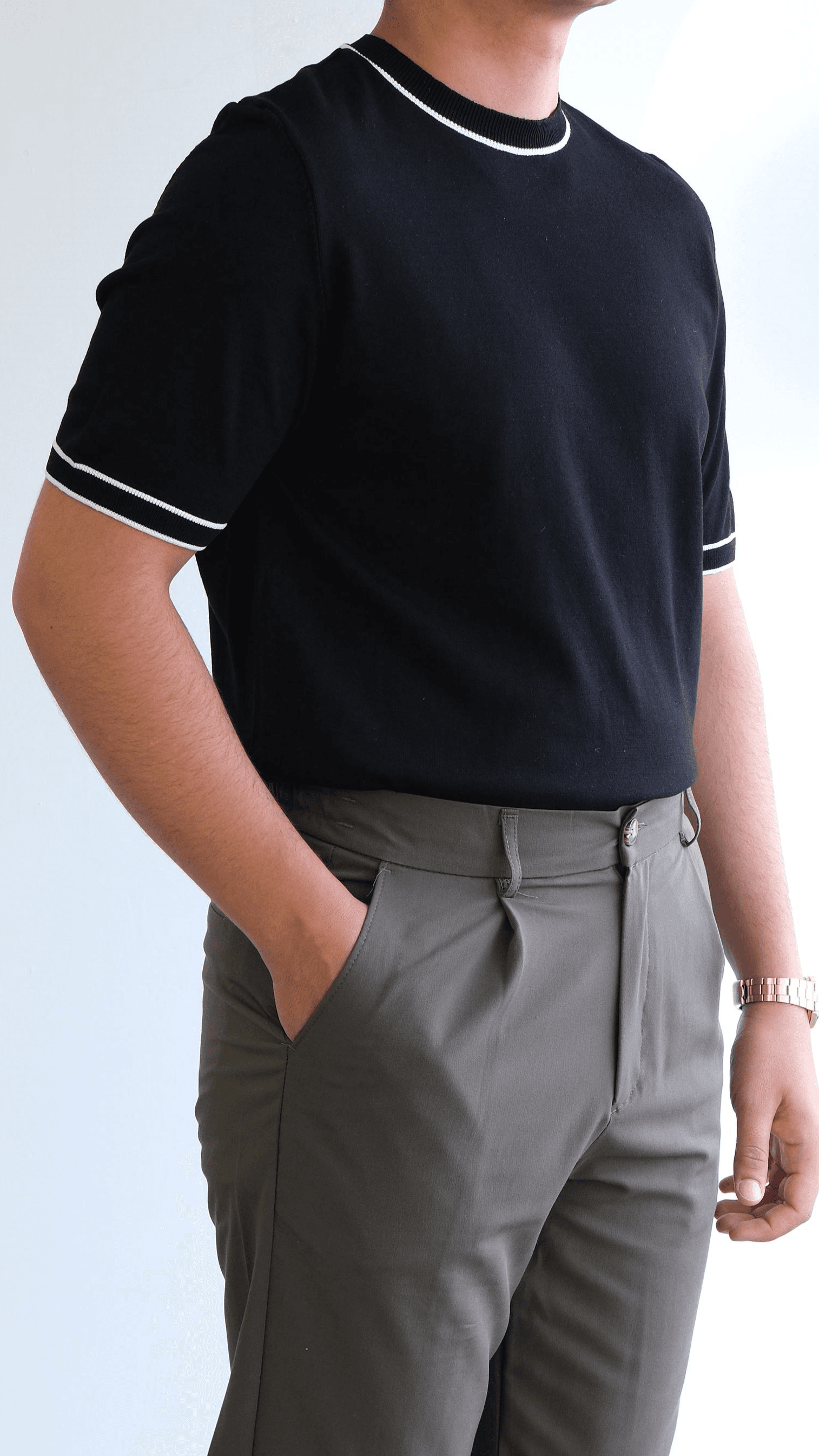 Siyah Simit Yaka Şeritli Triko Tshirt