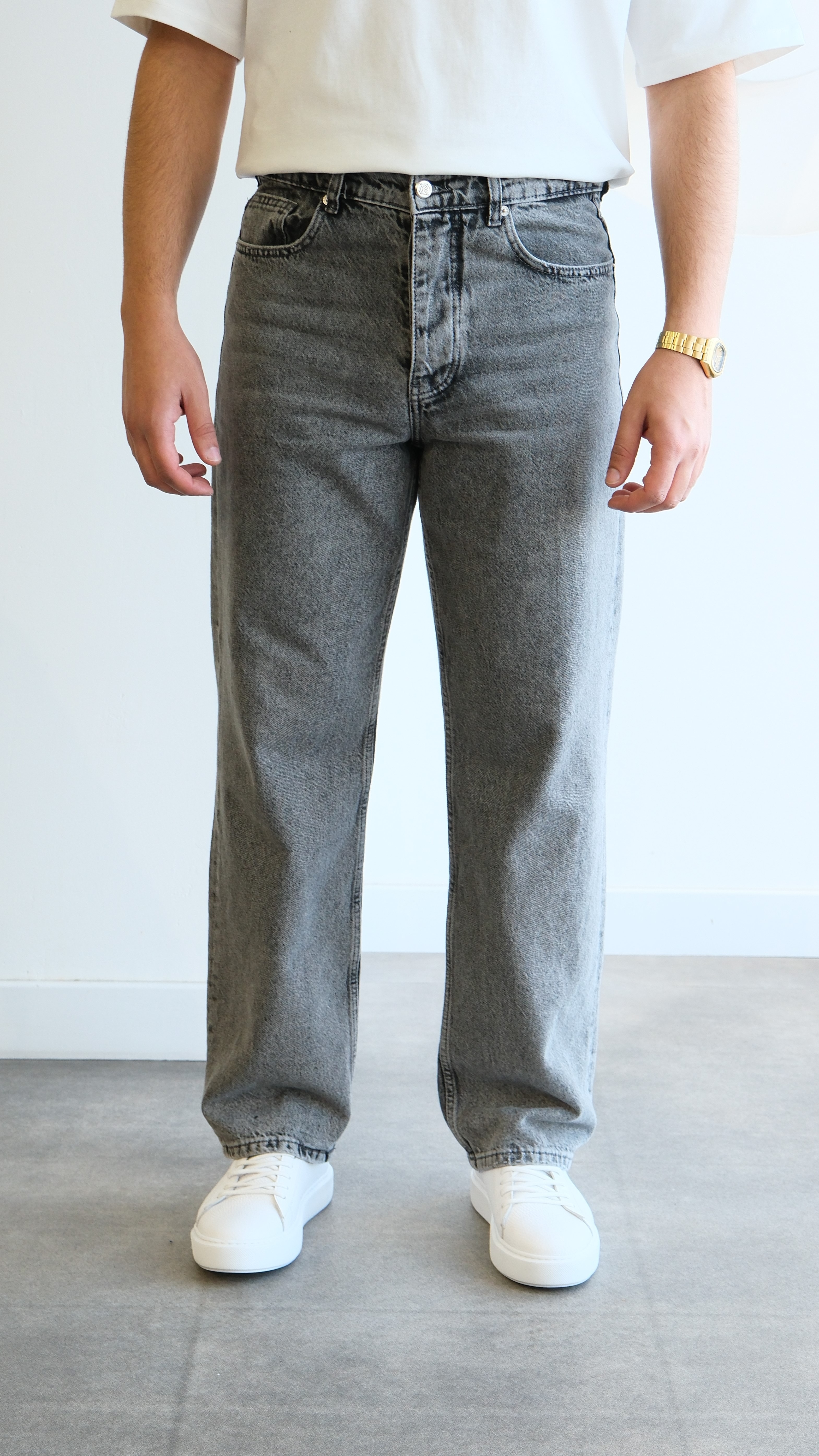 Gri Yıkama Efektli Regular Jean Pantolon