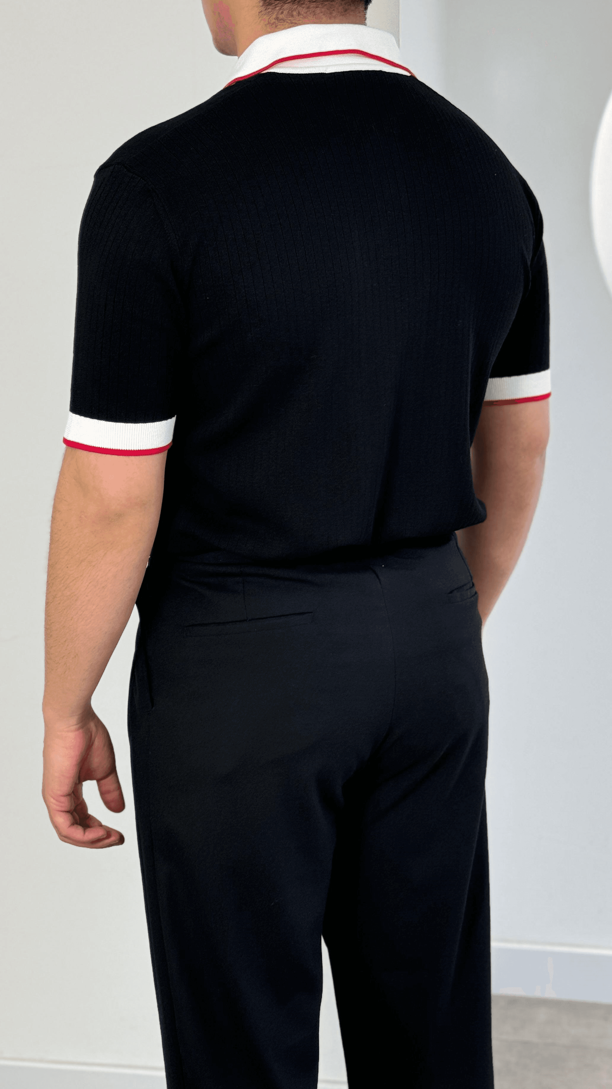 Polo Yaka Siyah Şeritli Triko