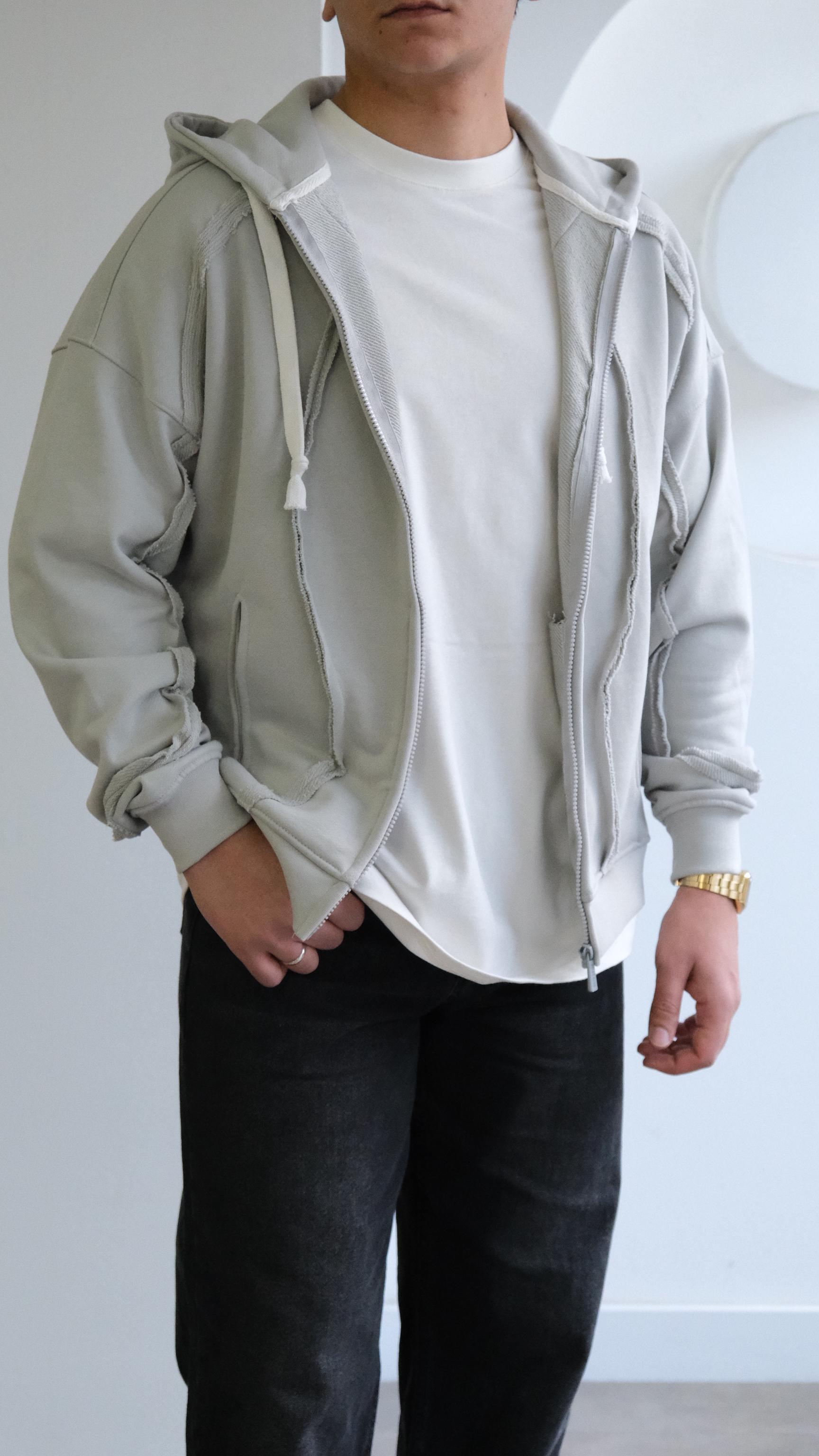 Gri Kapüşonlu Şerit Desenli Sweatshirt