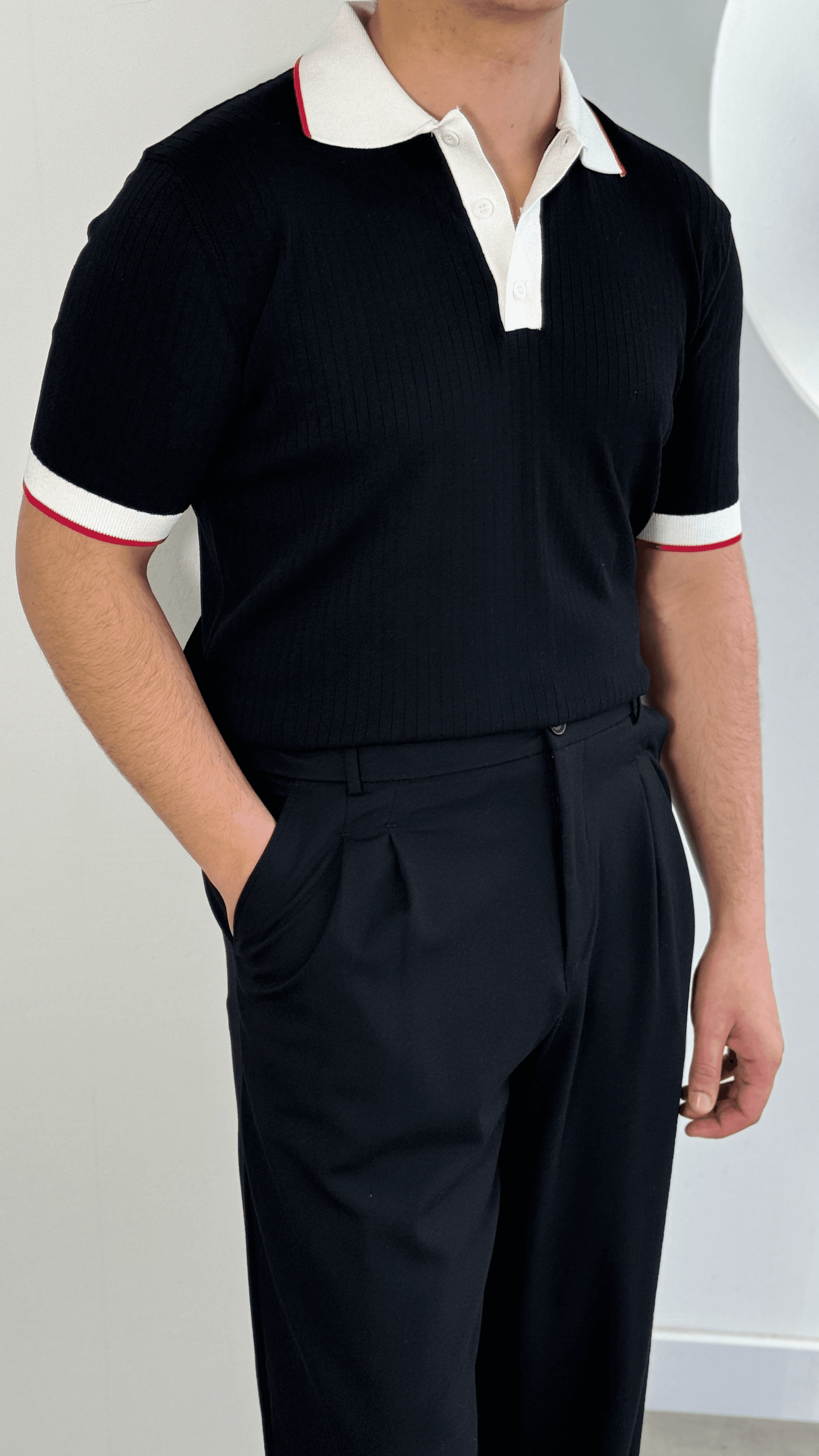 Polo Yaka Siyah Şeritli Triko