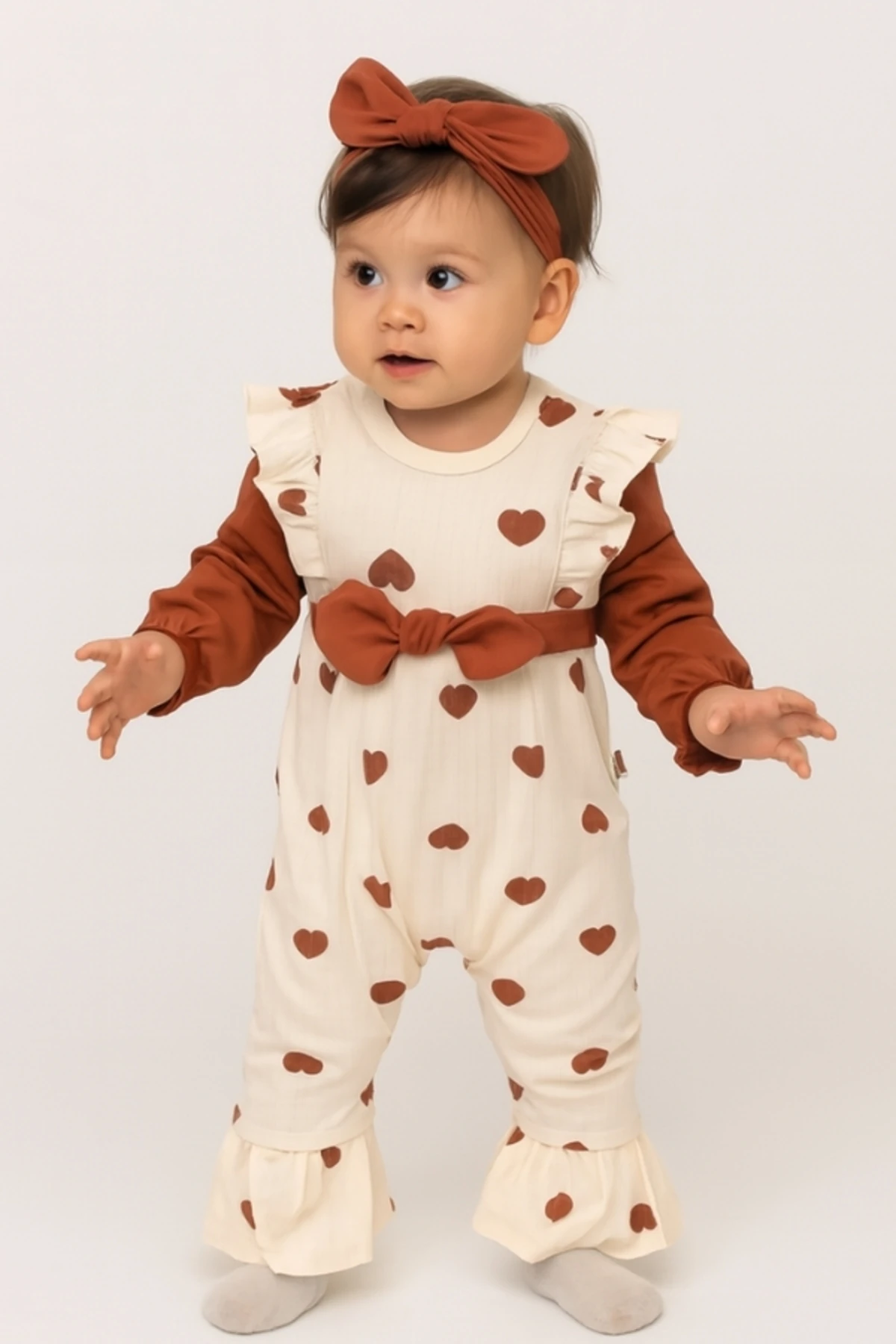 KIZ BEBEK KALPLİ FIRFIRLI TULUM TAKIMI – KREM VE KAHVE TONLAR – %100 PAMUK