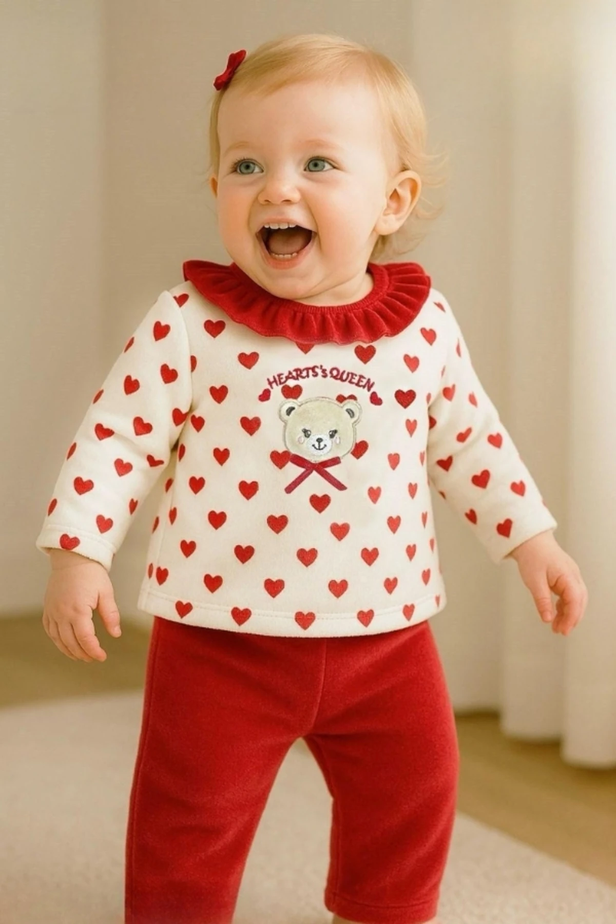 KIZ BEBEK KADİFE AYICIK BASKILI 2'Lİ TAKIM – KALPLİ UZUN KOLLU ÜST + PEMBE PANTOLON