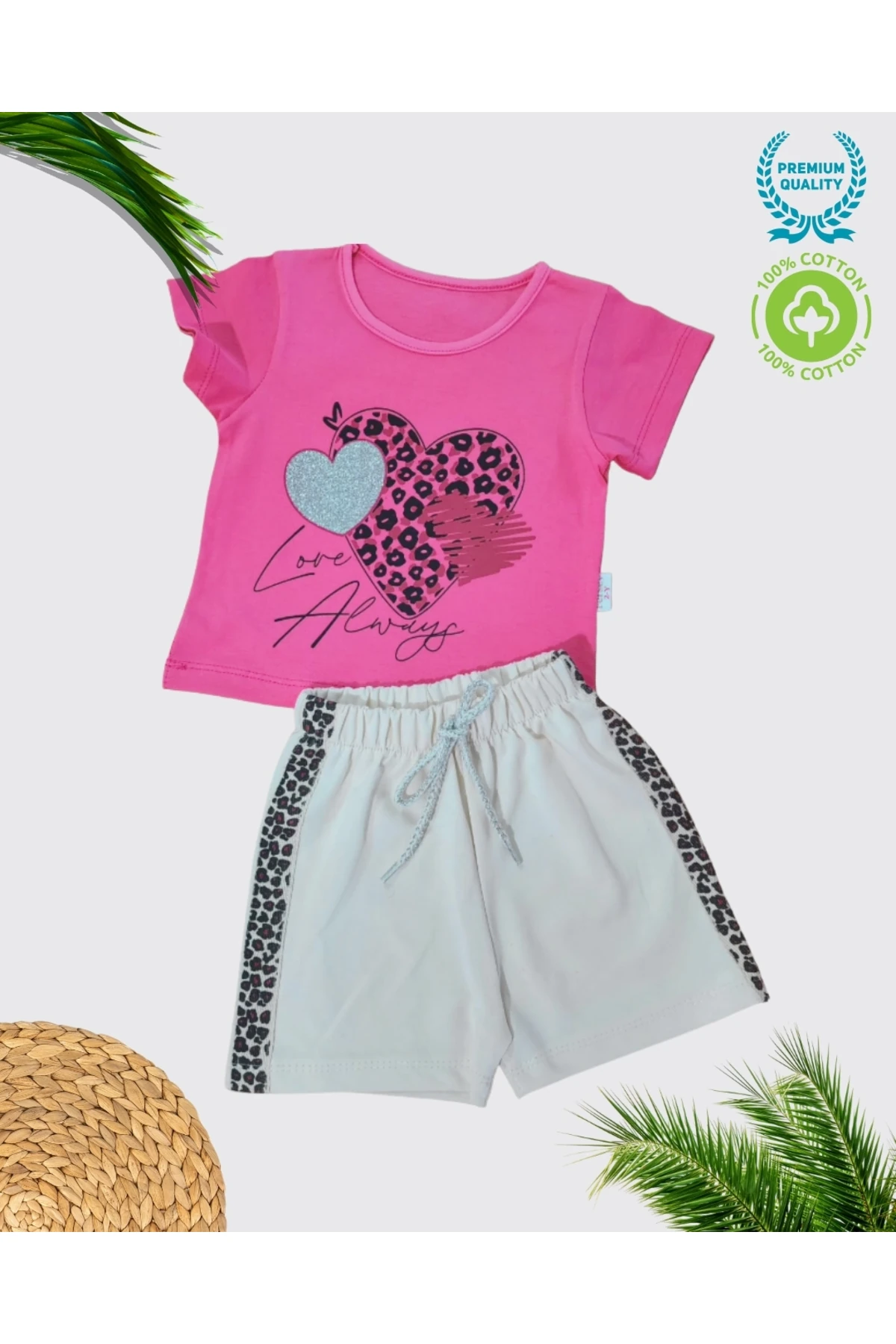 Kız Çocuk Pembe Kalpli T-shirt şort Takım