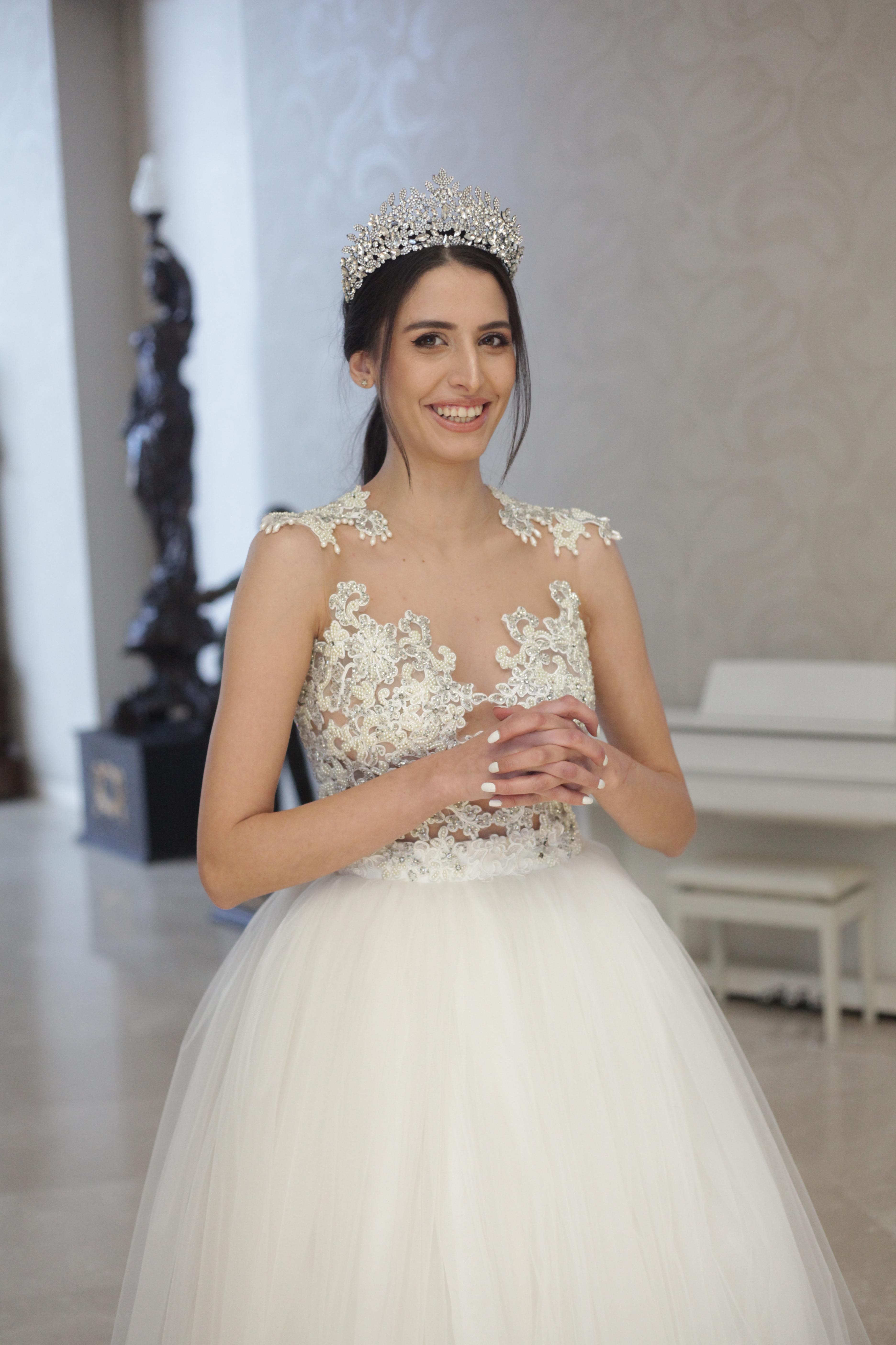 KİRALIK GELİNLİK