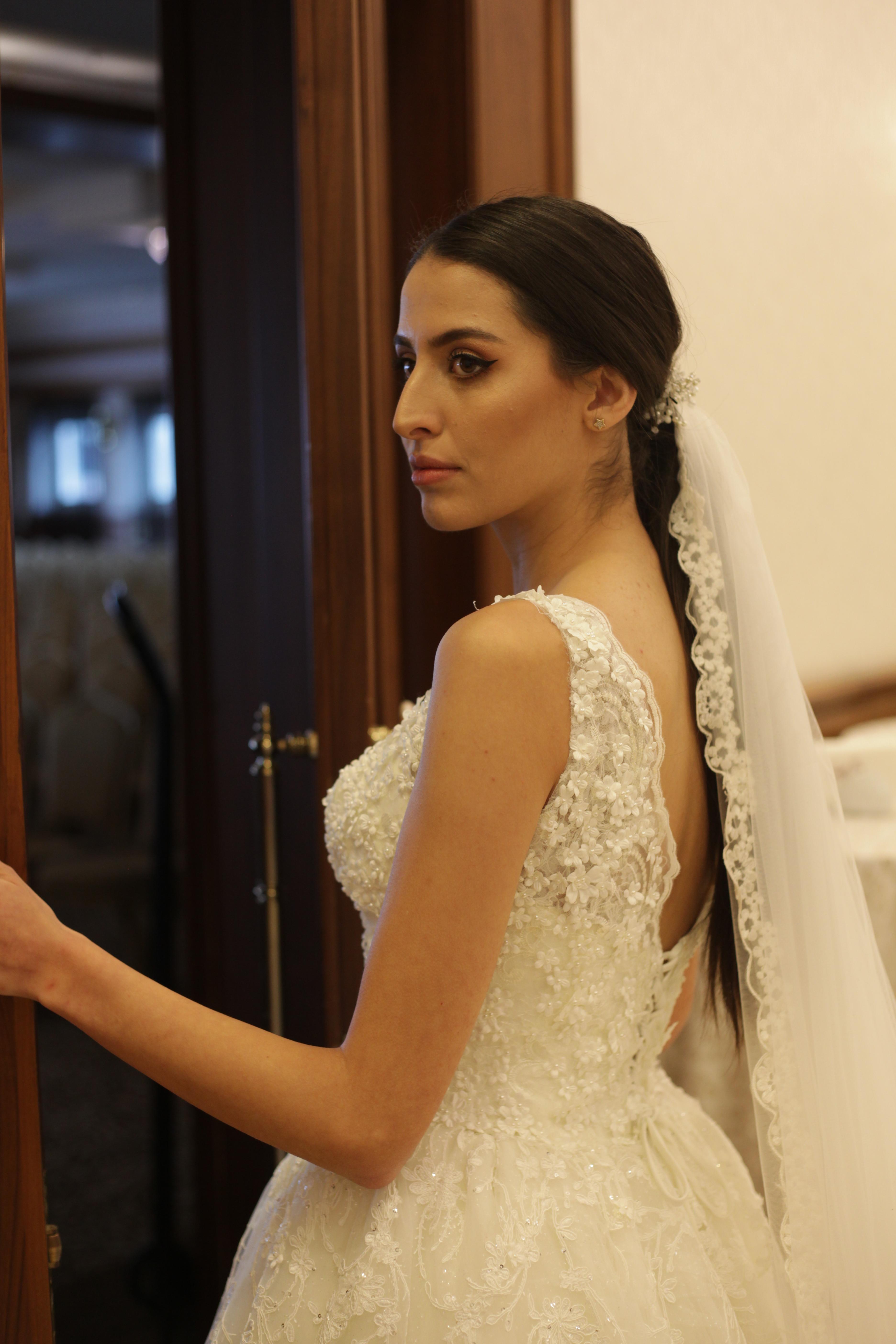 KİRALIK GELİNLİK
